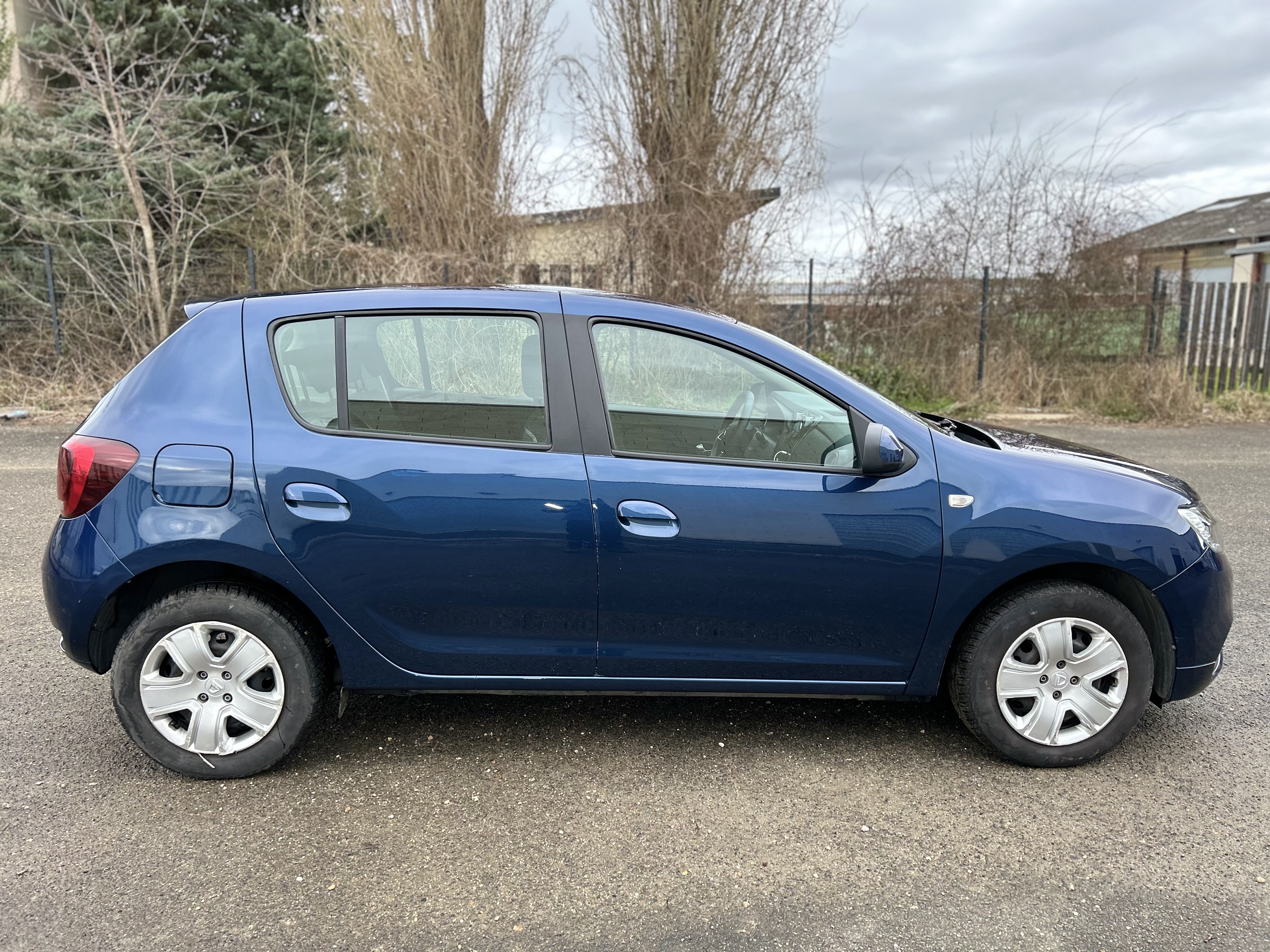 VENDU - Dacia Sandero Lauréate 1.0 sce 75cv