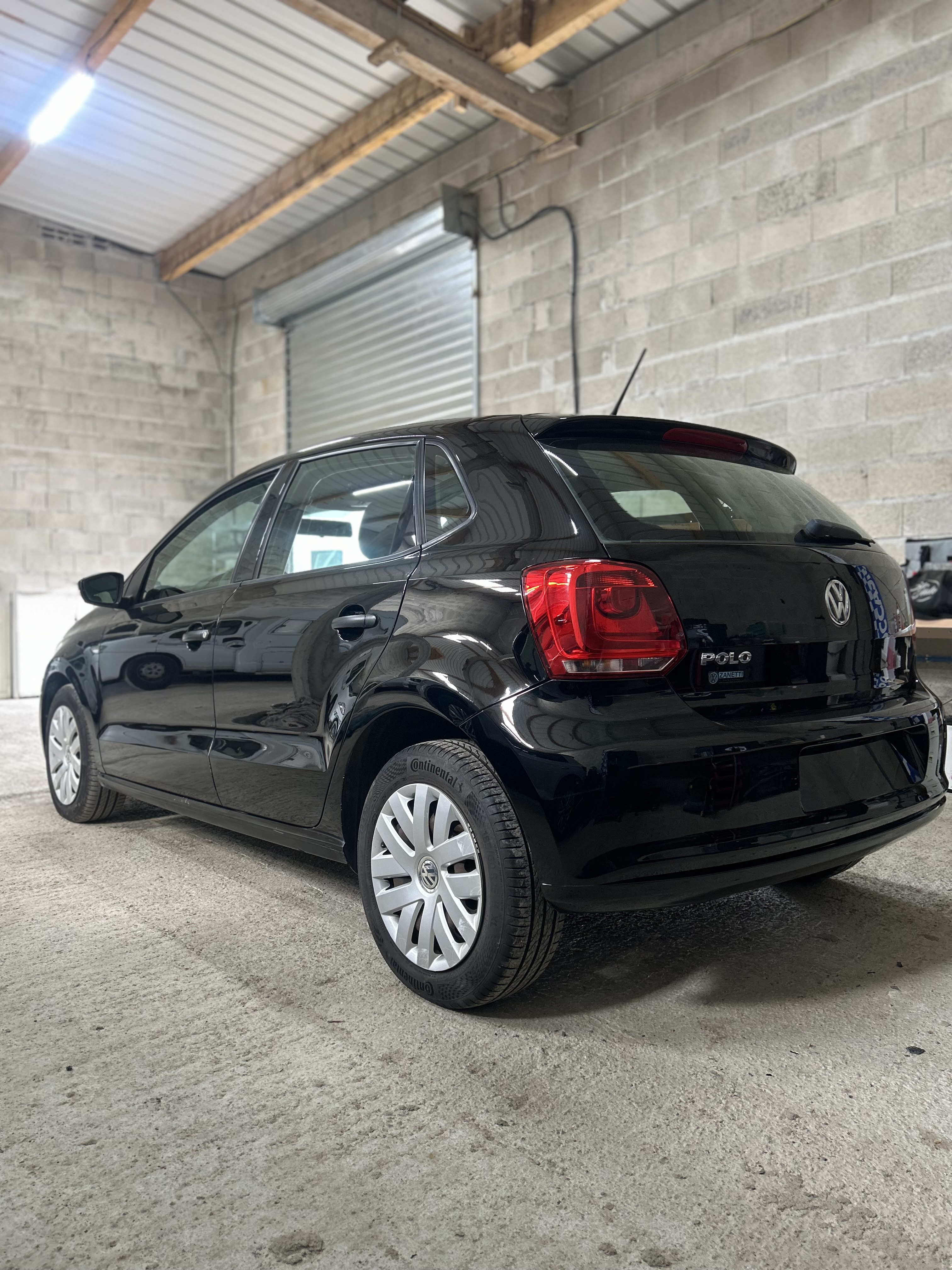 VOLKSWAGEN PoloV  5 portes 1.2 i 12V 70 cv climatisation garantie 12 mois 