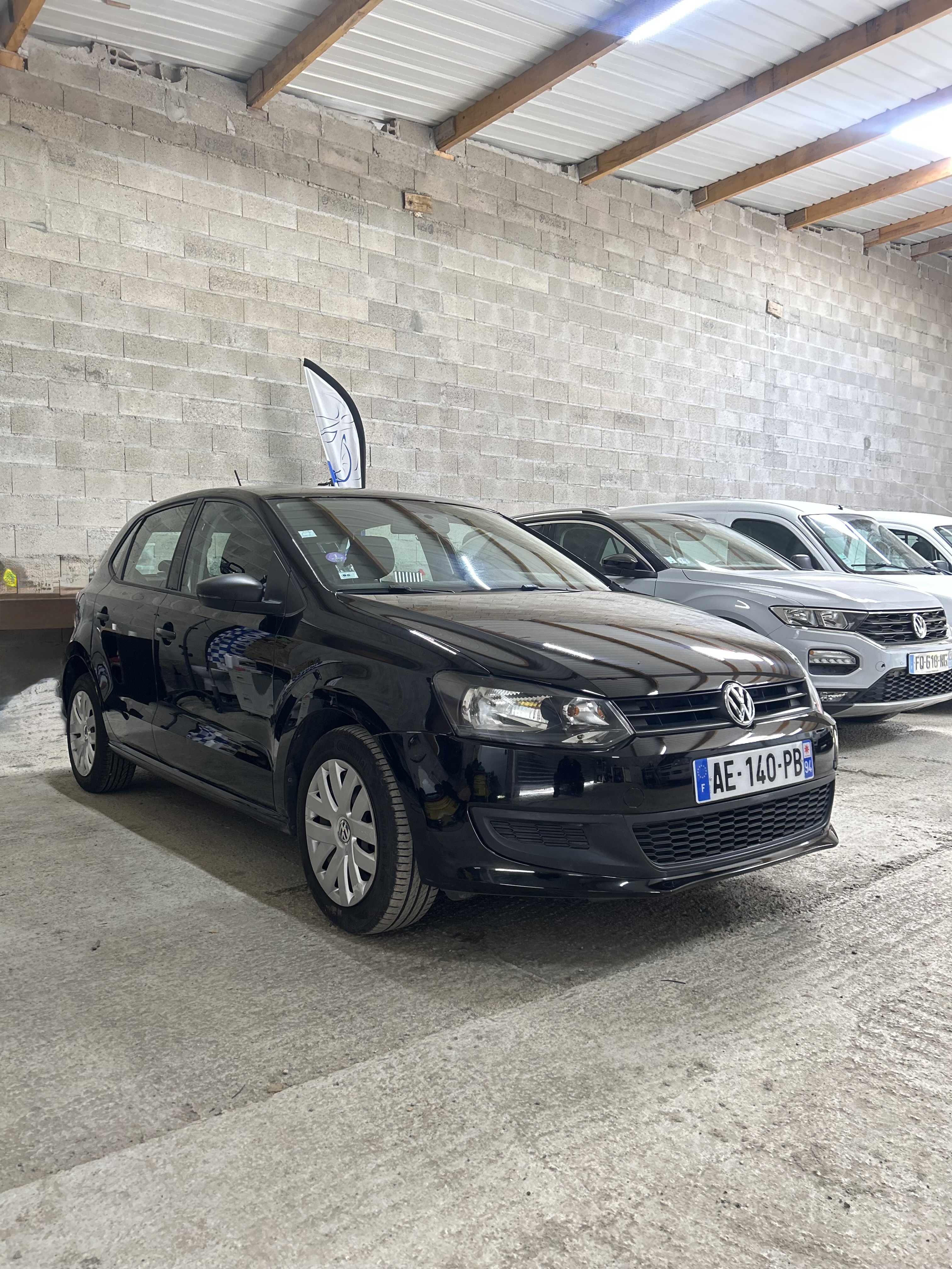 VOLKSWAGEN PoloV  5 portes 1.2 i 12V 70 cv climatisation garantie 12 mois 
