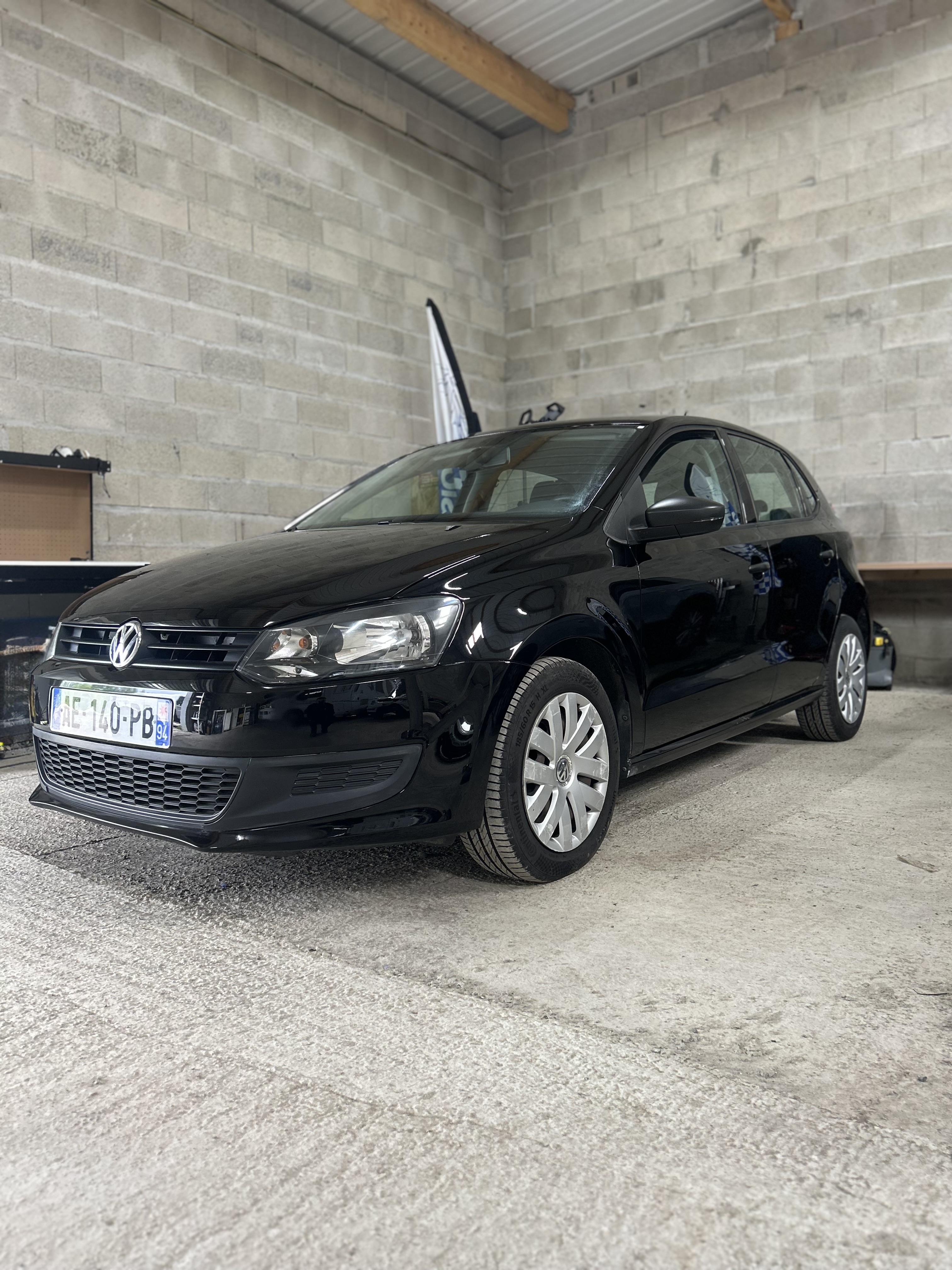 VOLKSWAGEN PoloV  5 portes 1.2 i 12V 70 cv climatisation garantie 12 mois 
