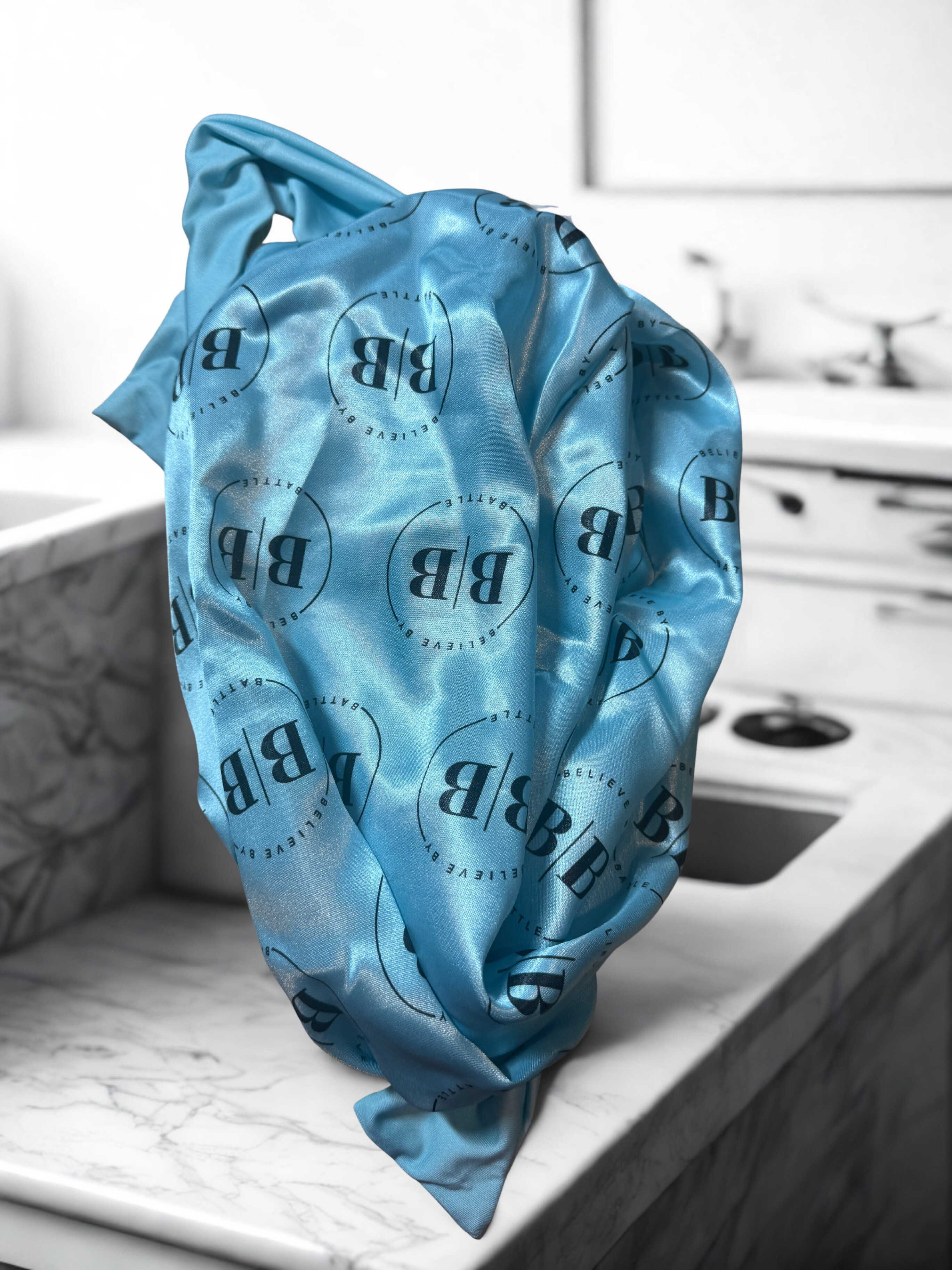 TRUST – Long LUXE Bonnet (Turquoise)