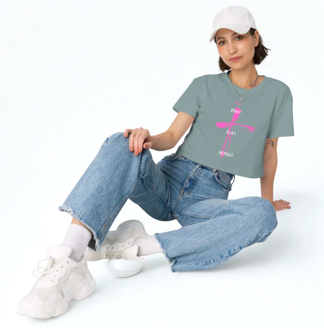 "Pray. Slay. Repeat." Women’s cropped tee
