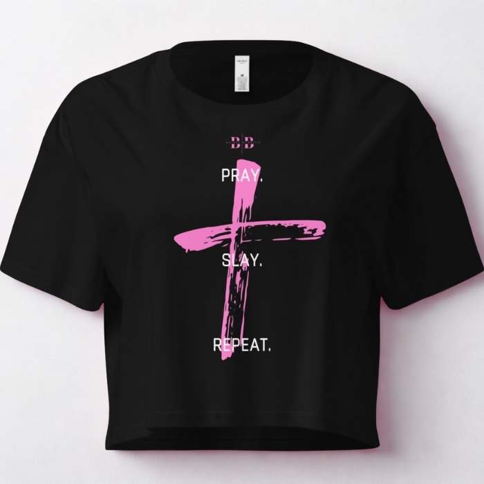 "Pray. Slay. Repeat." Women’s cropped tee