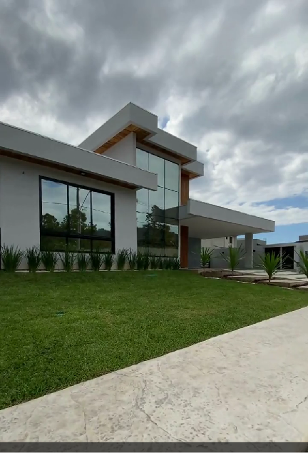 IMPERDÍVEL! Casa Nova 4 Dormitórios (4 Suítes)