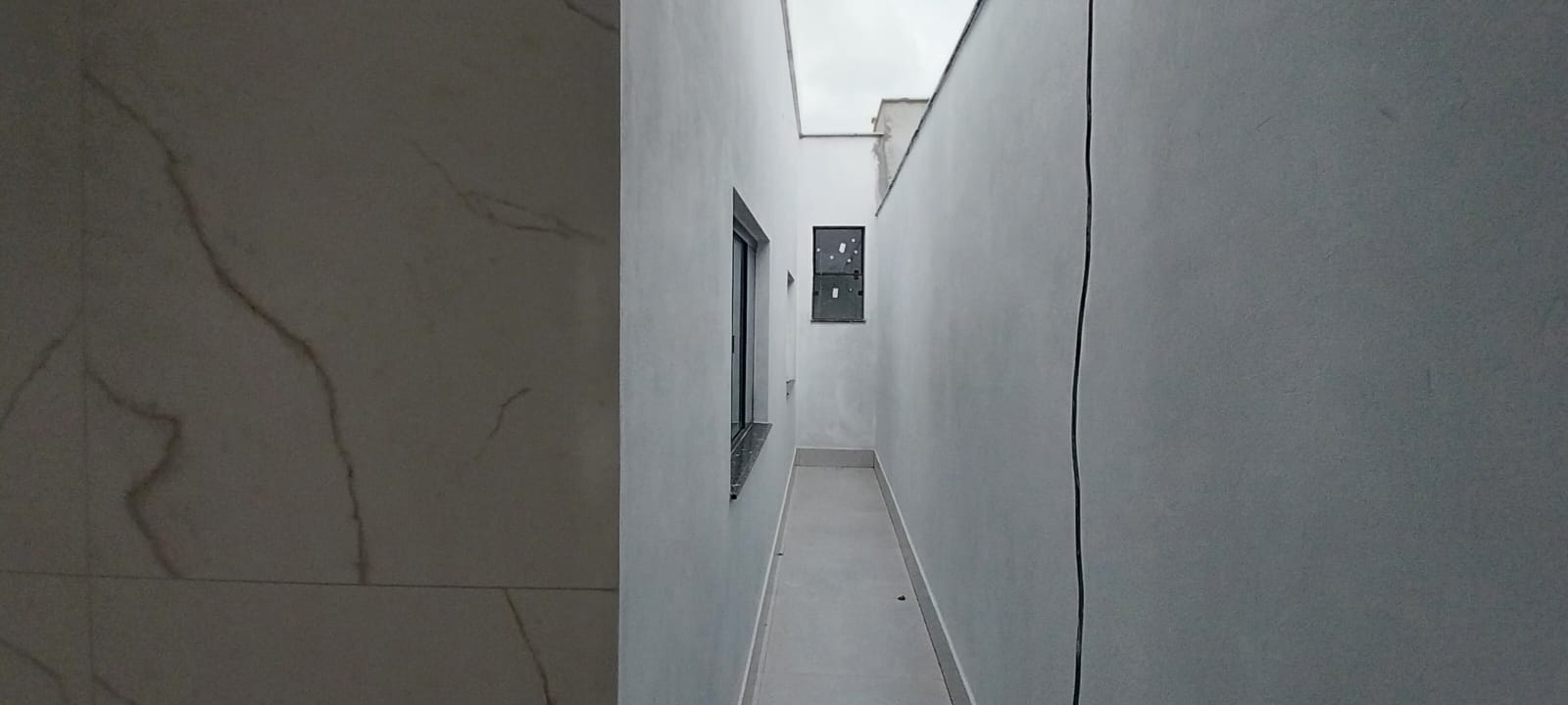 CASA TÉRREA SUÍTE +1 DORMITÓRIO