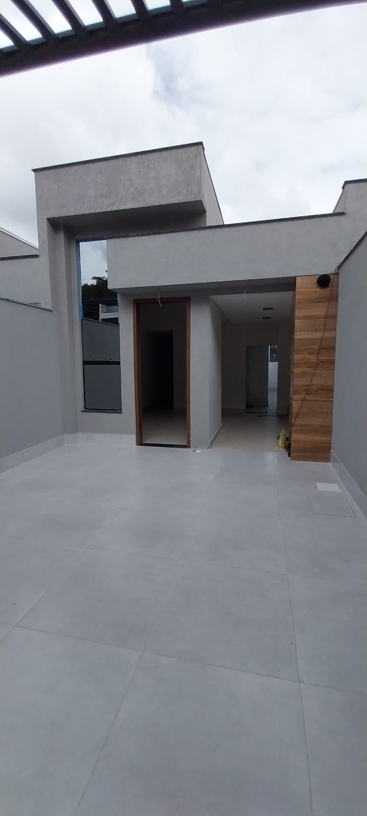 CASA TÉRREA SUÍTE +1 DORMITÓRIO