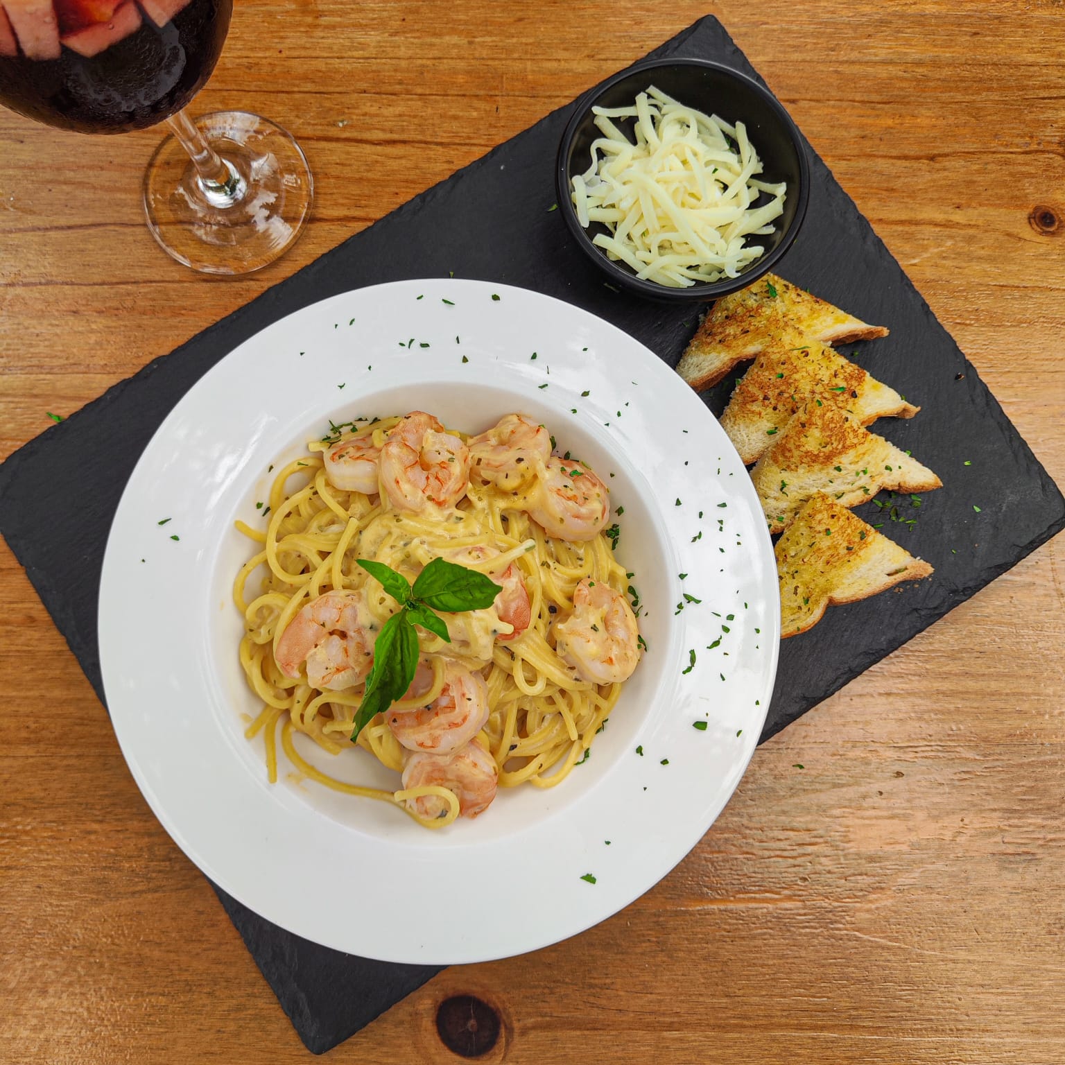 Spaghetti con camarones