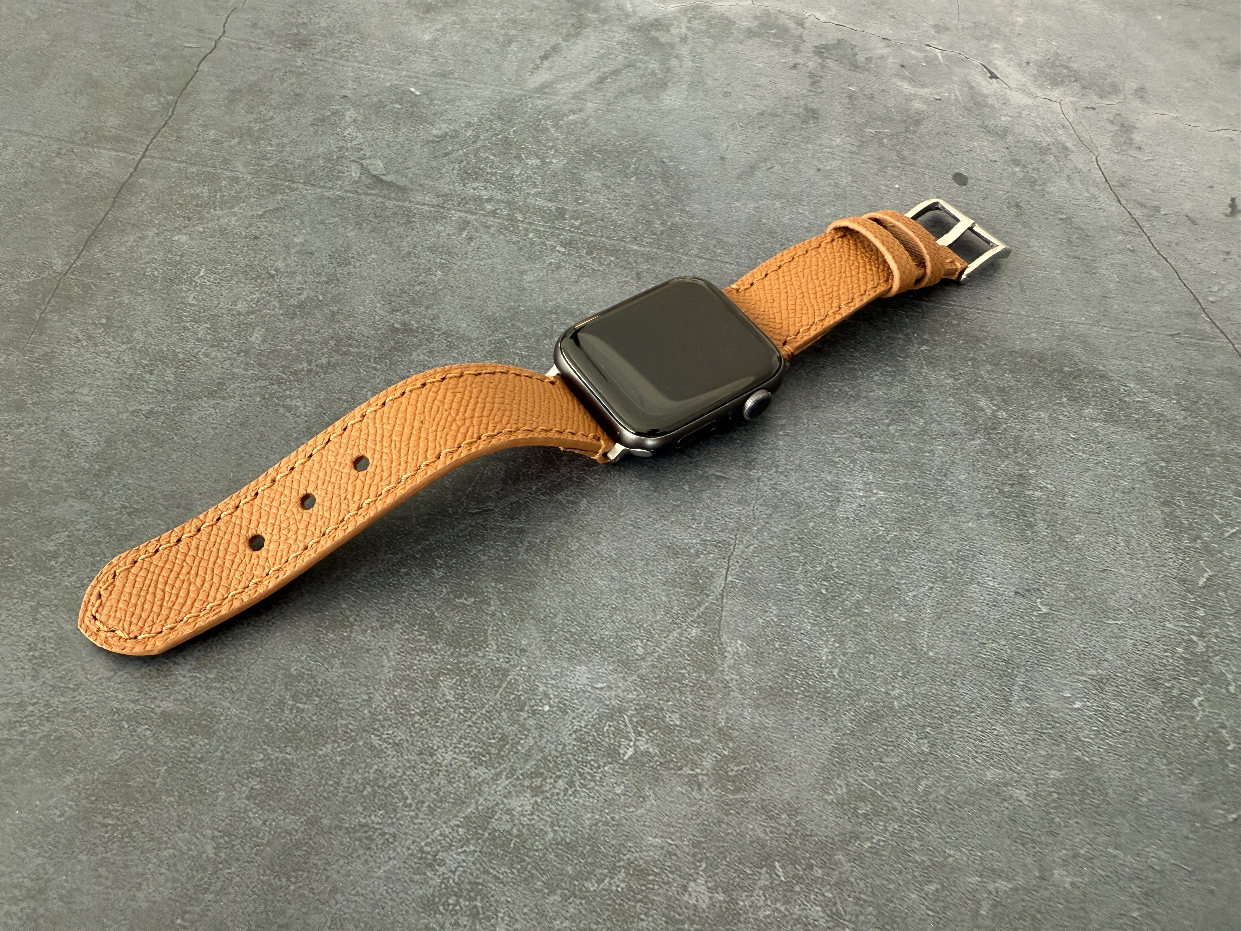 brown apple watch leather strap