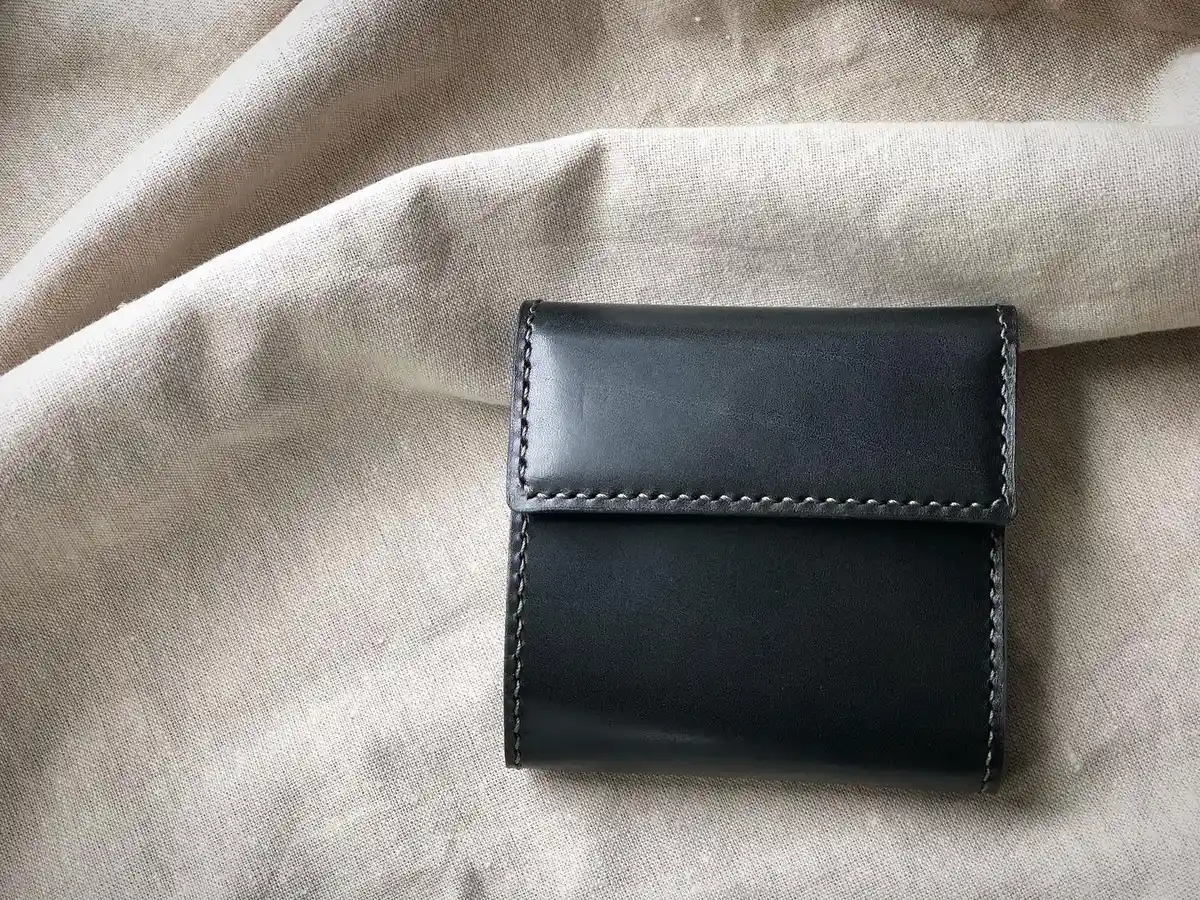 Zippered wallet