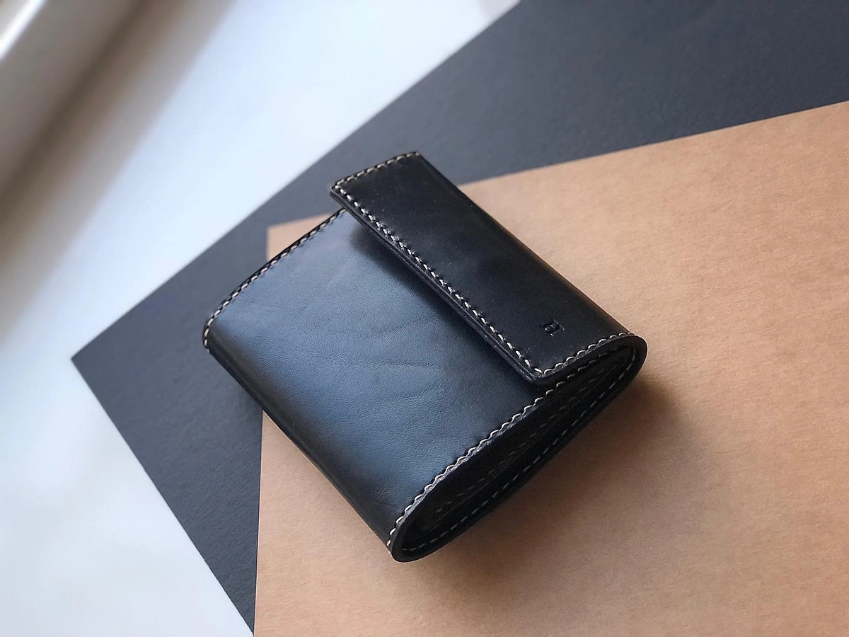Magnetic Leather Wallet
