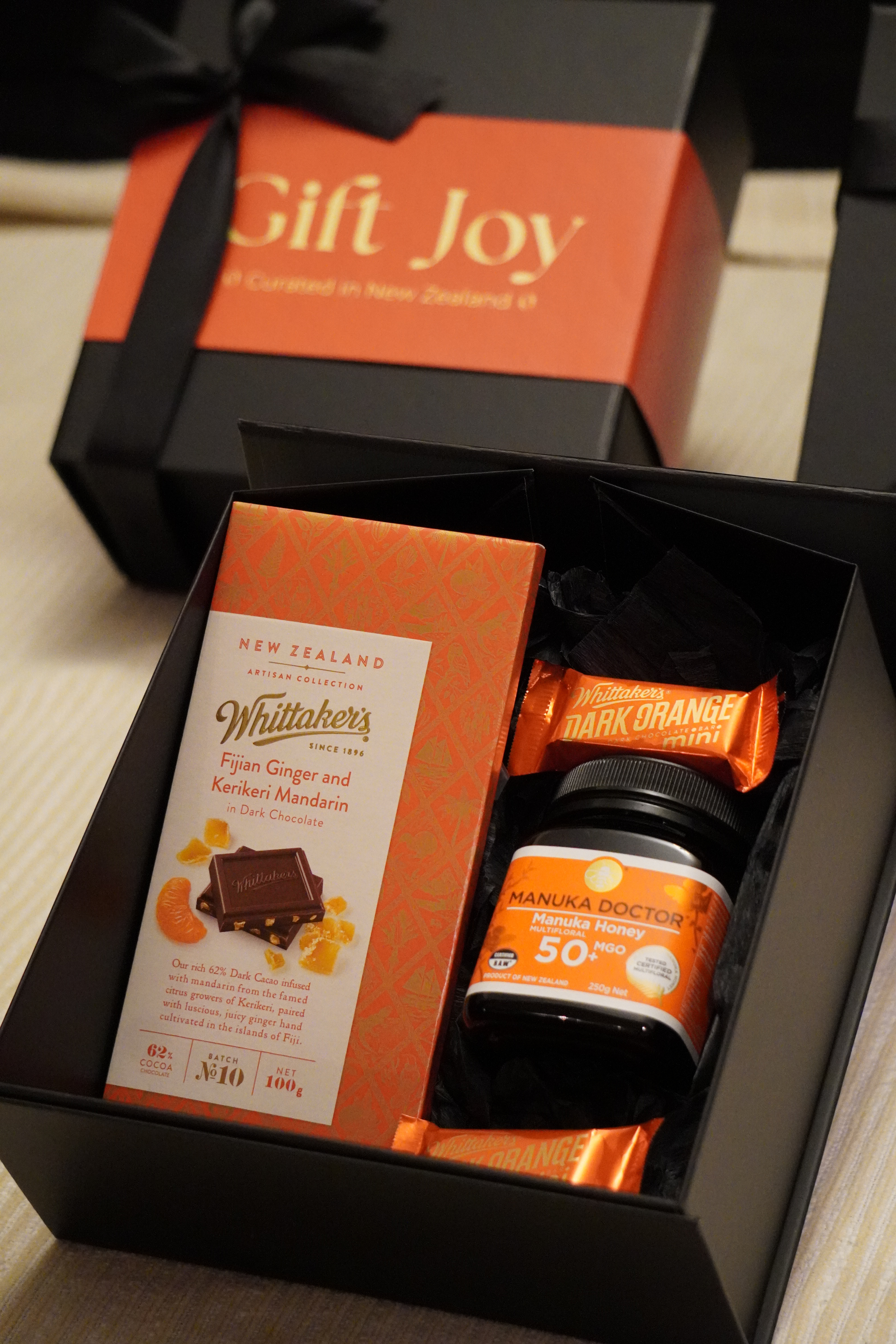 Fijian Ginger & Kerikeri Mandarin Chocolate - ( PKR 1500 ) 