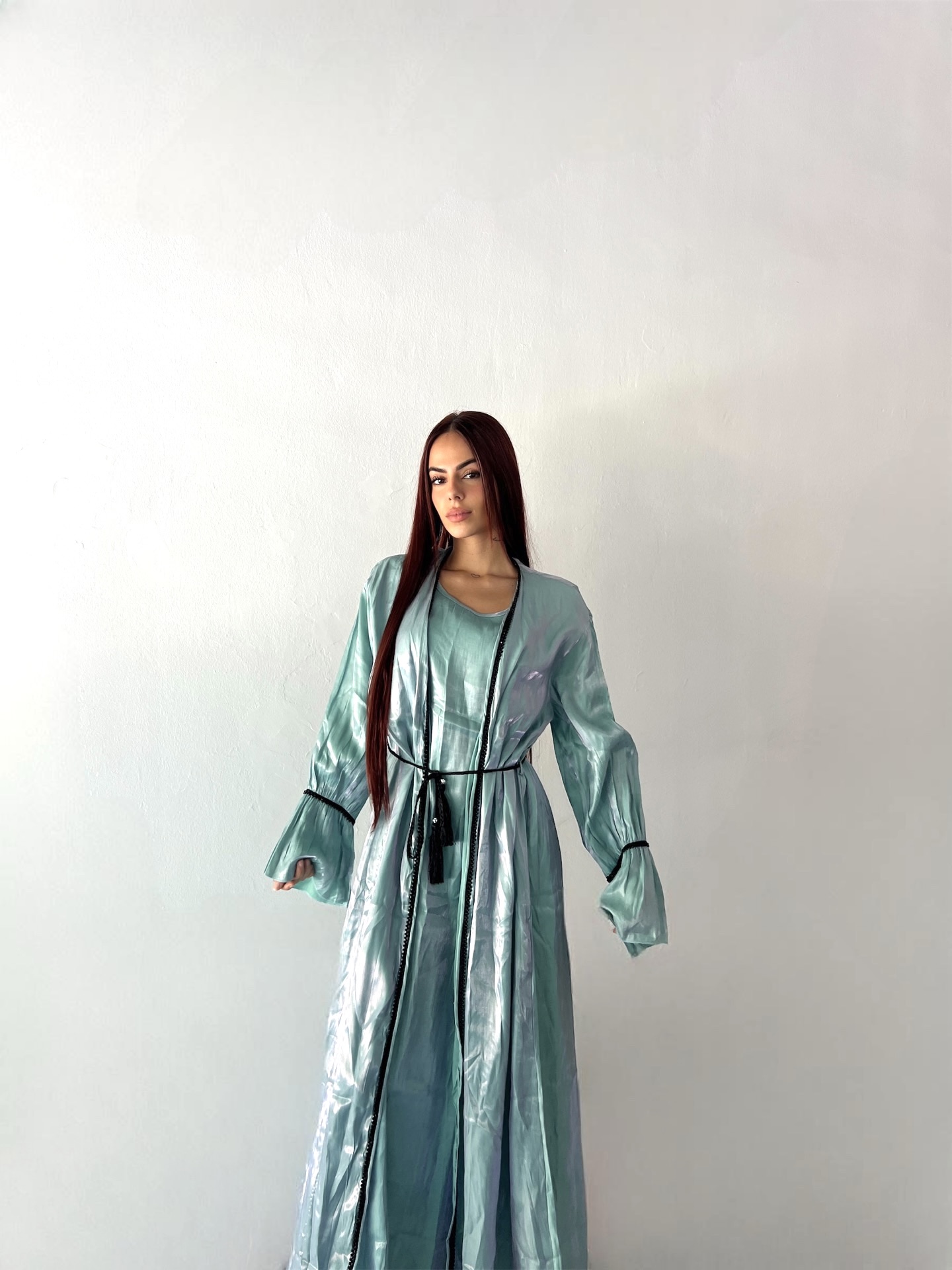 Vestido con kimono y pañuelo