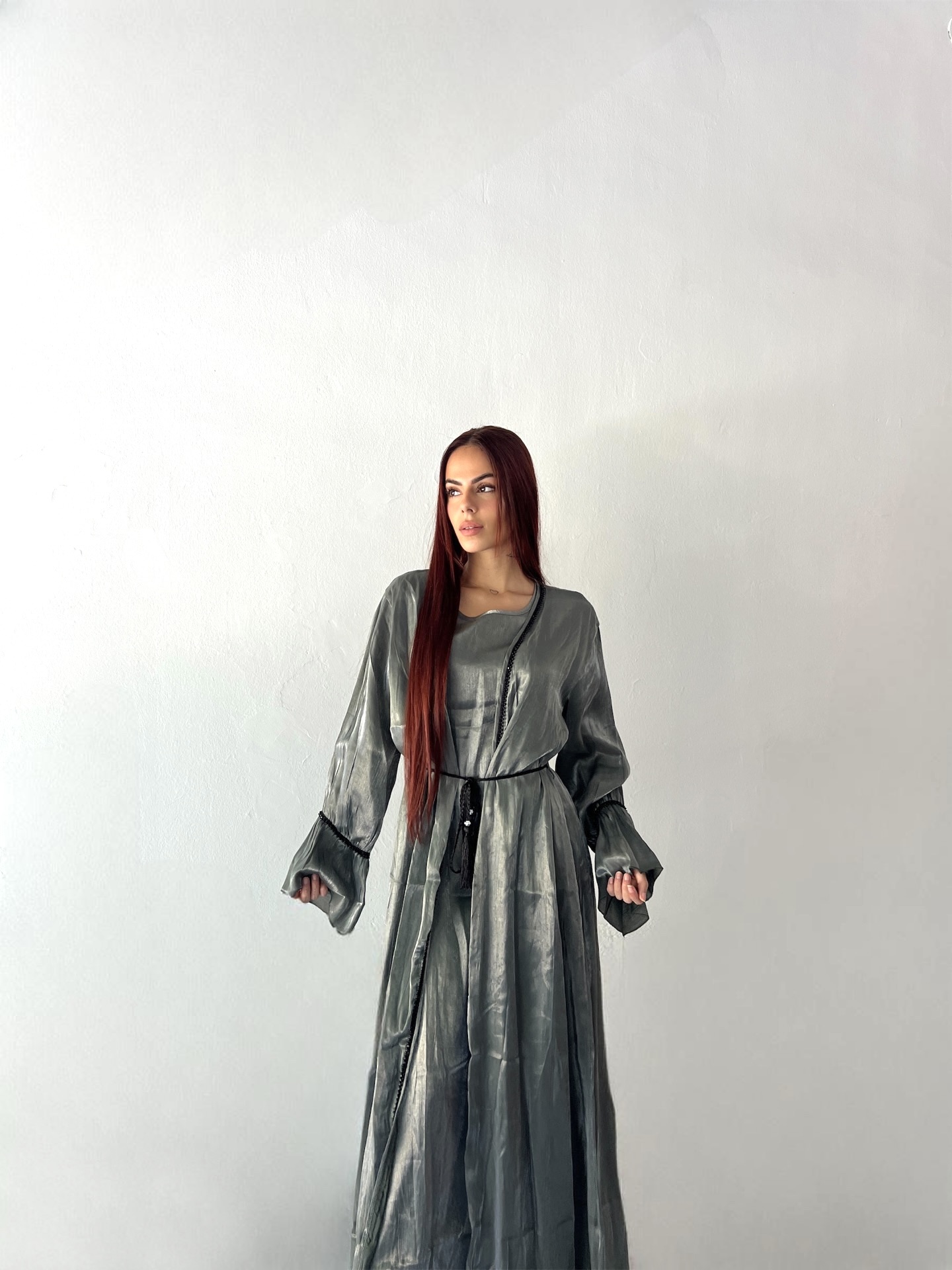 Vestido con kimono y pañuelo