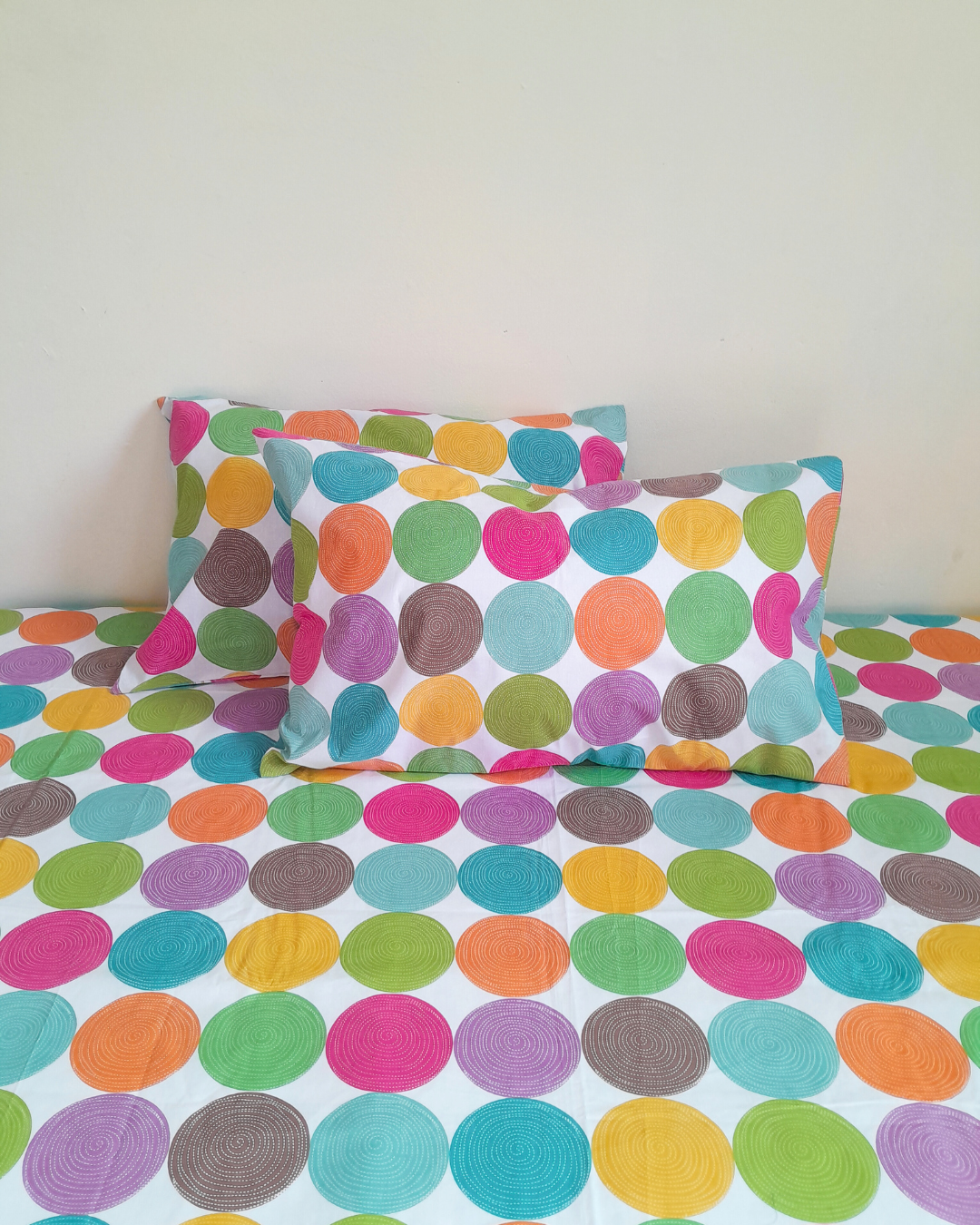 3 PCs Cotton Bed Sheet - Candy Dots