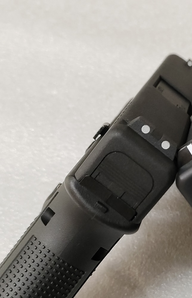 Black Umarex Glock 17 Gen 5 CO2 Air Gun 18rd Magazine, Caliber: .177