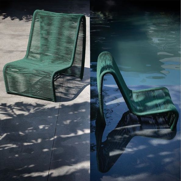 Poltrona Lussuosa e Apoio de Pés