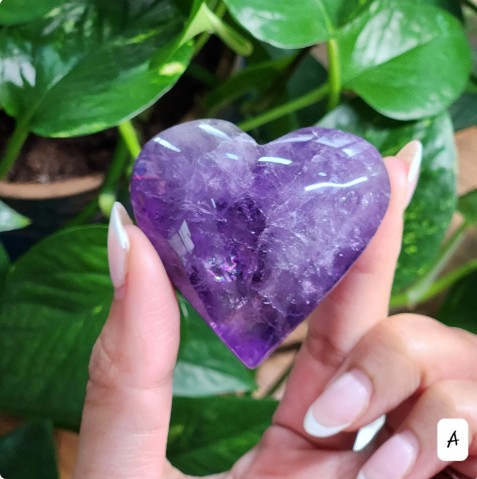 Amethyst Heart, Crystal heart, Crystal Amethyst carving• Healing Gemstone Heart • Crystal gift