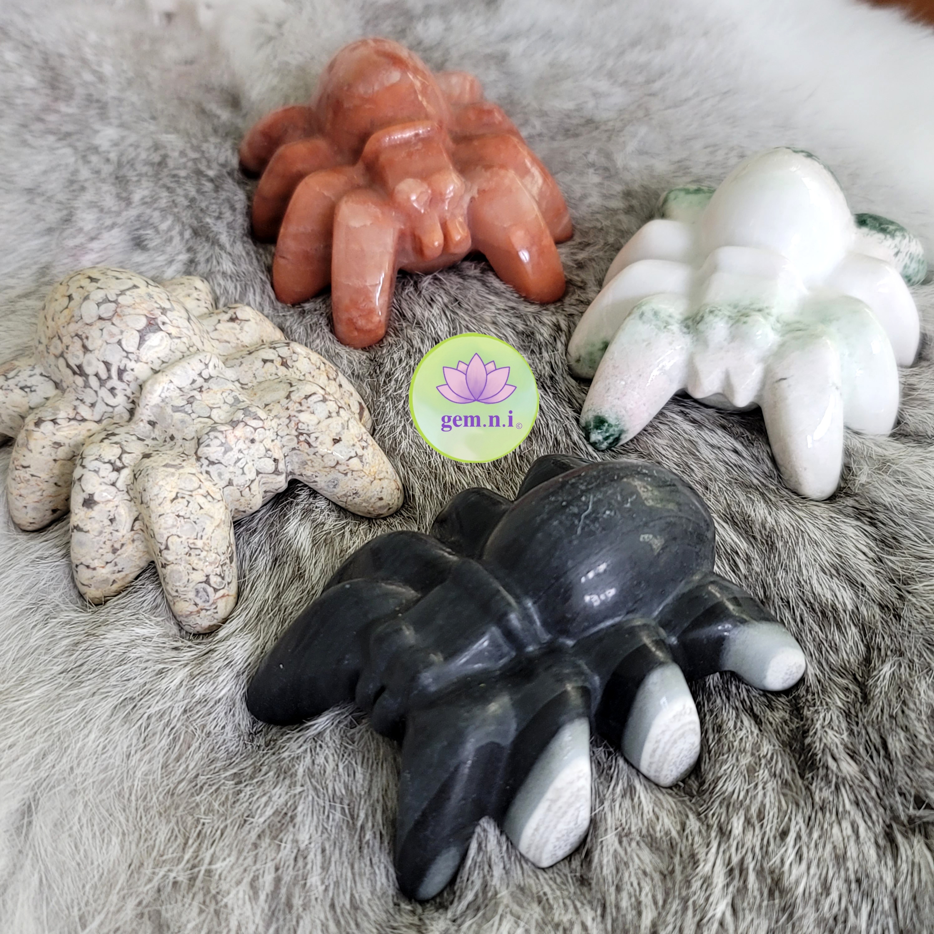 Spider carving • Large Crystal Spiders 