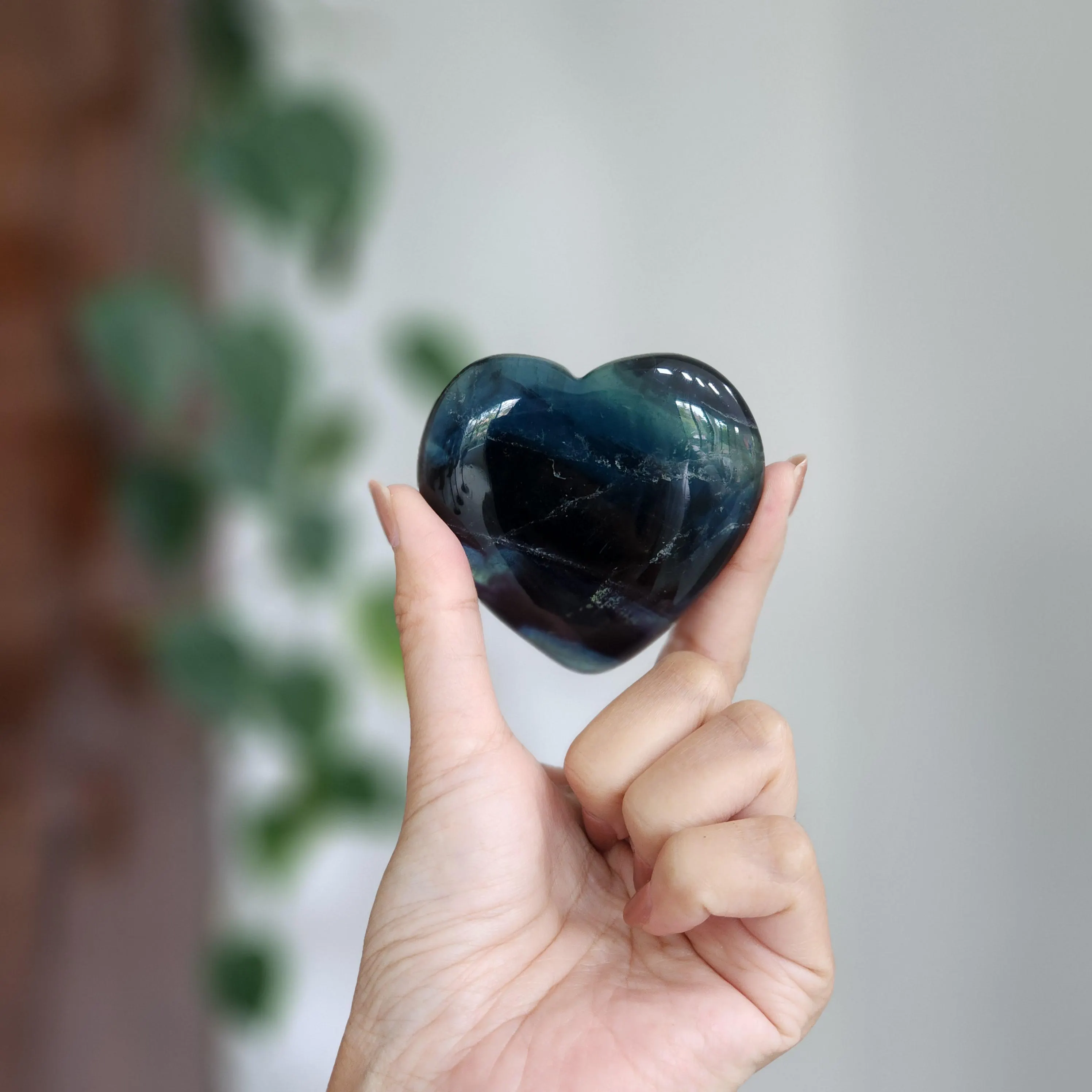 Black Rose Fluorite Heart - 2.9" Fluorite crystal polished heart shape carving - UV reactive crystal heart