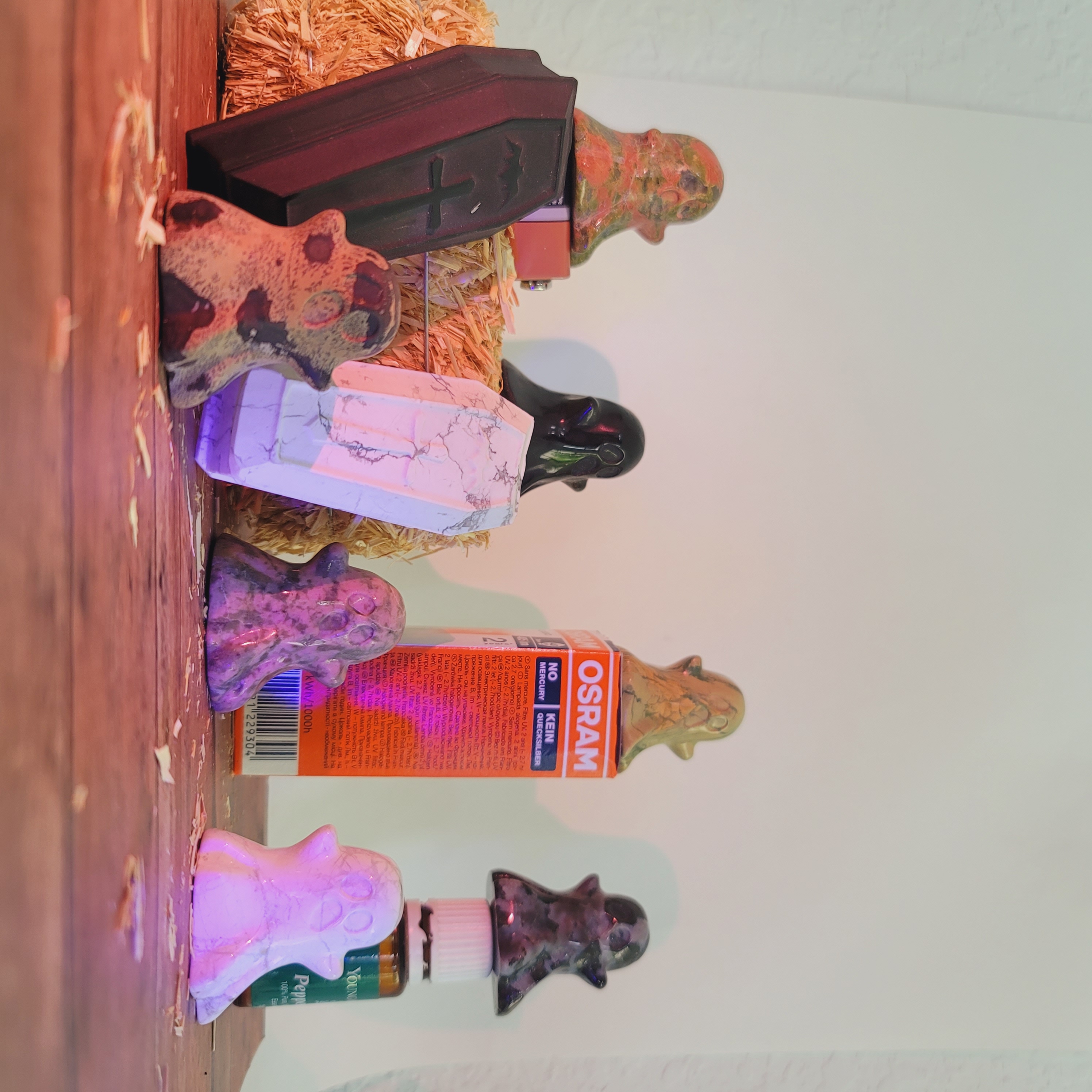 Crystal ghost carving, 2" ghoul crystal, healing crystal, ghost statue, halloween gifts, halloween carving