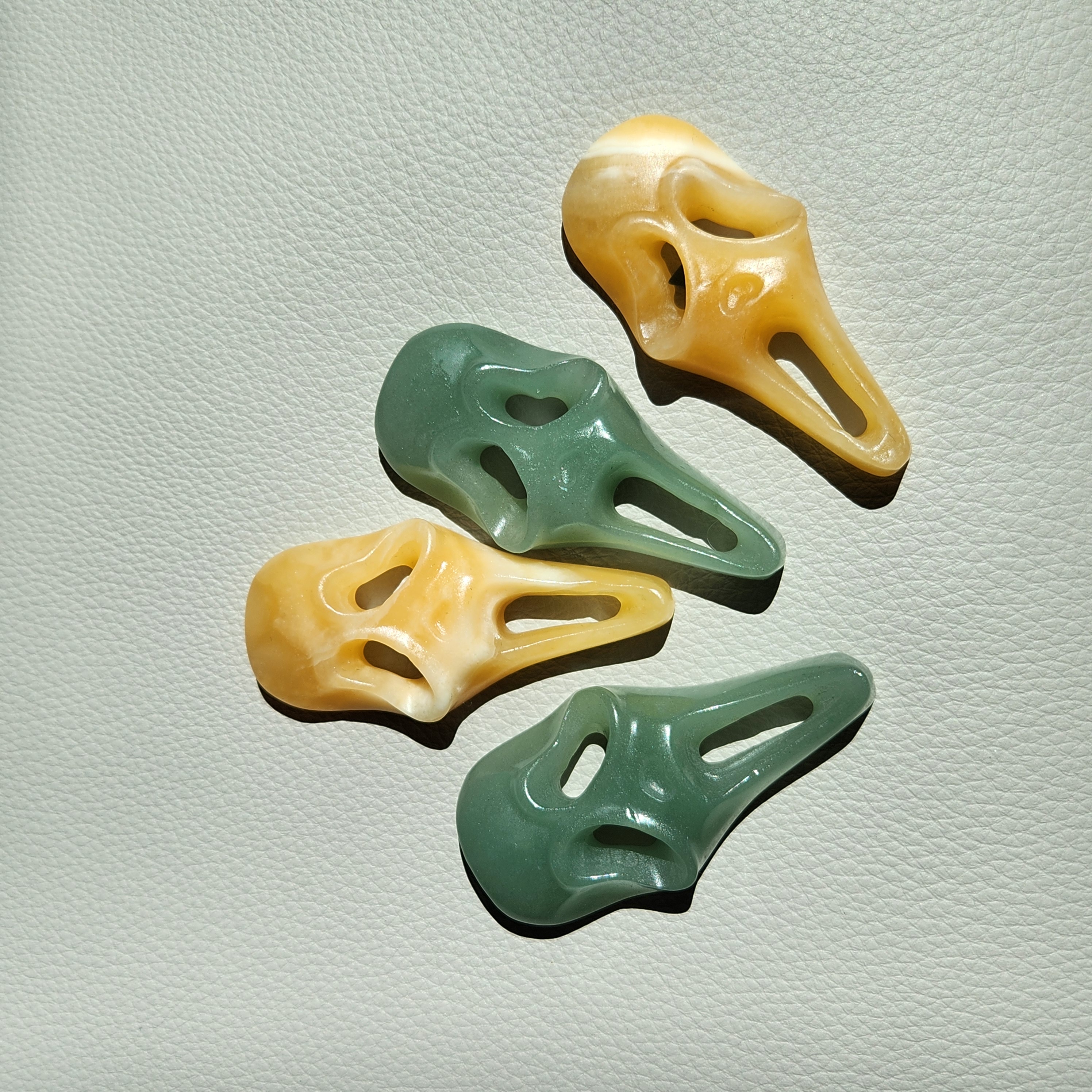 Scream crystal face mask, Halloween face mask in Green Aventurine and Orange Calcite, suitable as gifts and home decoration