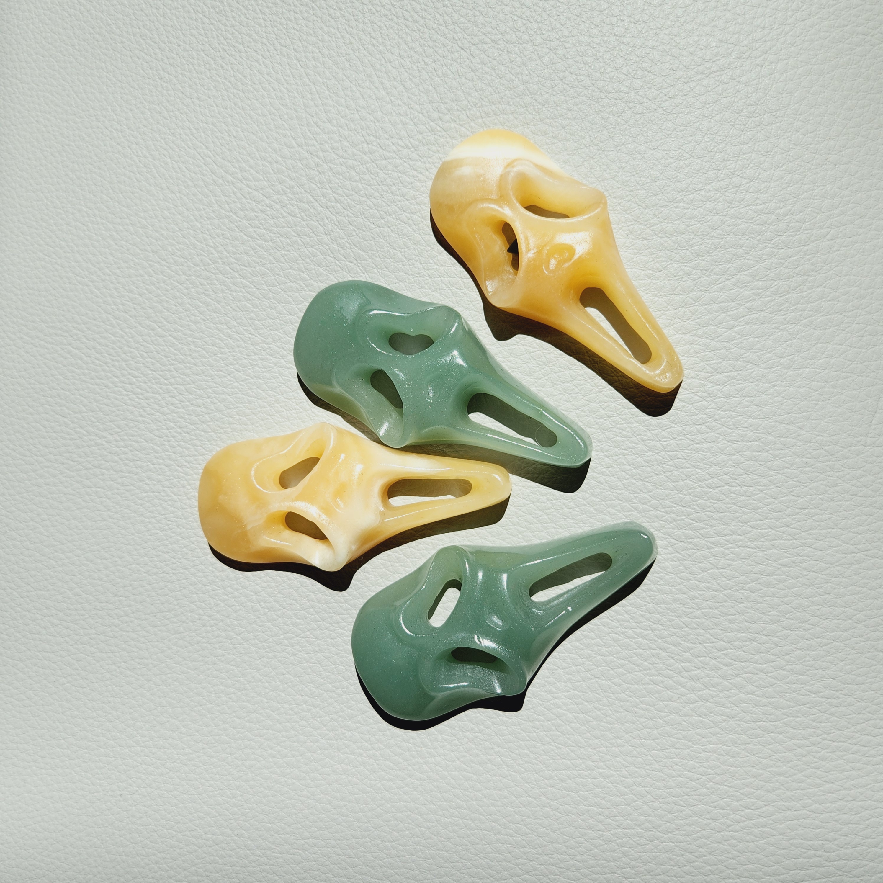 Scream crystal face mask, Halloween face mask in Green Aventurine and Orange Calcite, suitable as gifts and home decoration