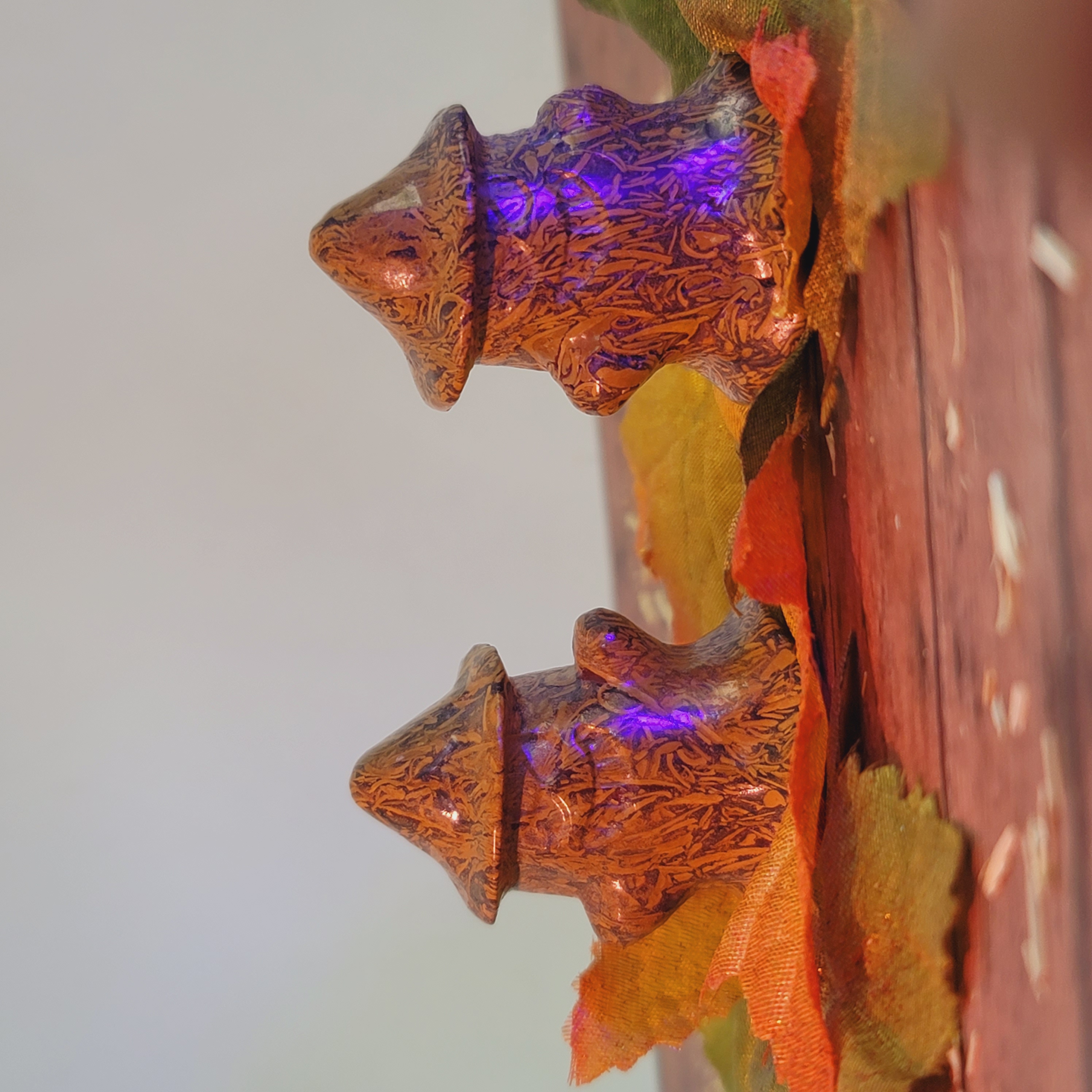 Crystal ghost carving, 2" ghoul crystal, healing crystal, ghost statue, halloween gifts, halloween carving