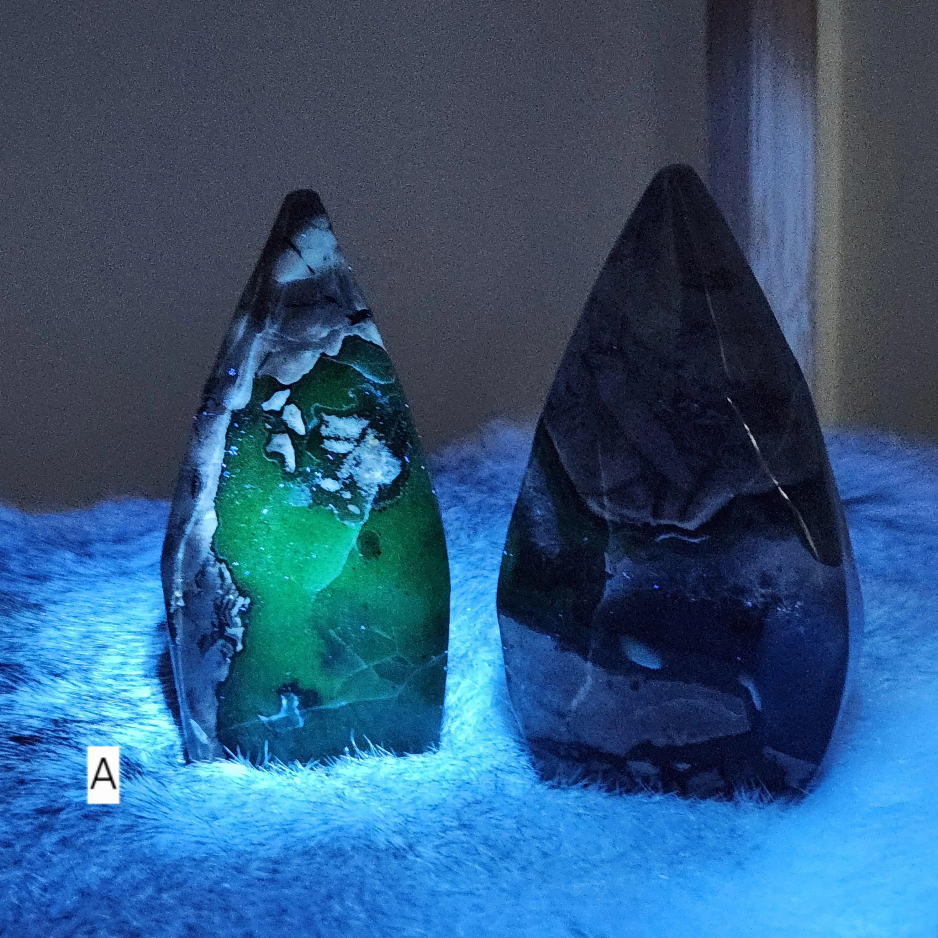 Volcano Agate Flame • UV reactive volcanic agate freeform crystal flame • Florescent Luminous Glow Green • 