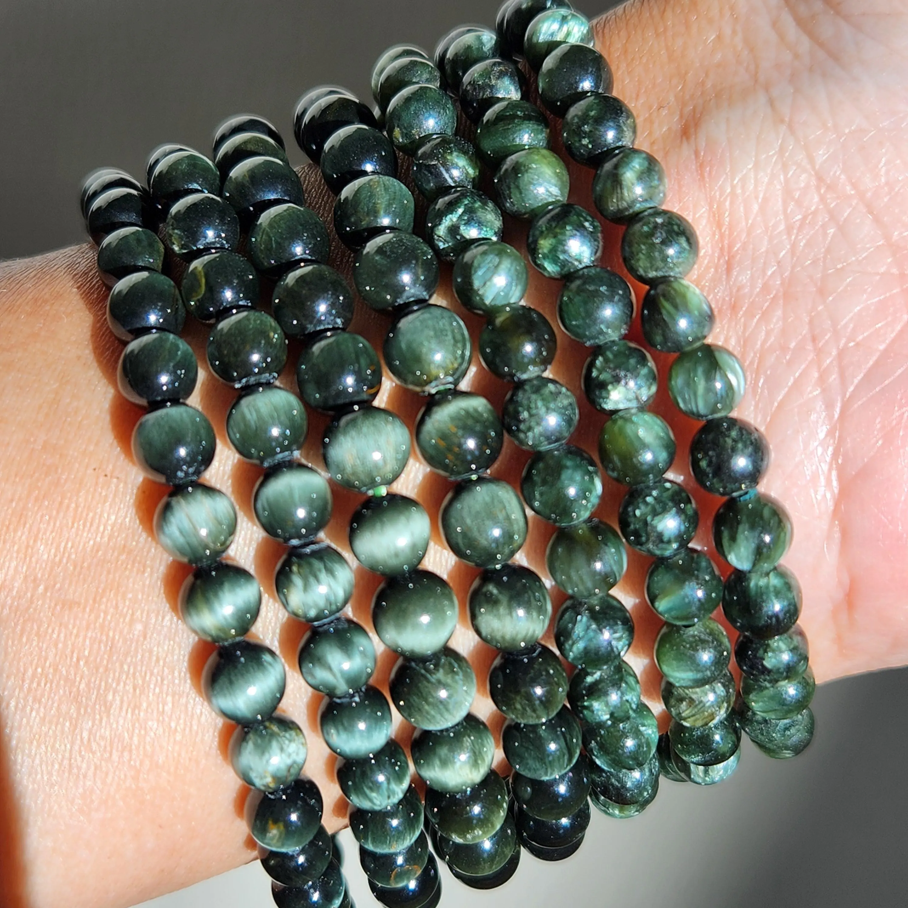 Seraphinite bracelet • Flashy Seraphinite round bead gemstone bracelet • Green Charoite bracelet