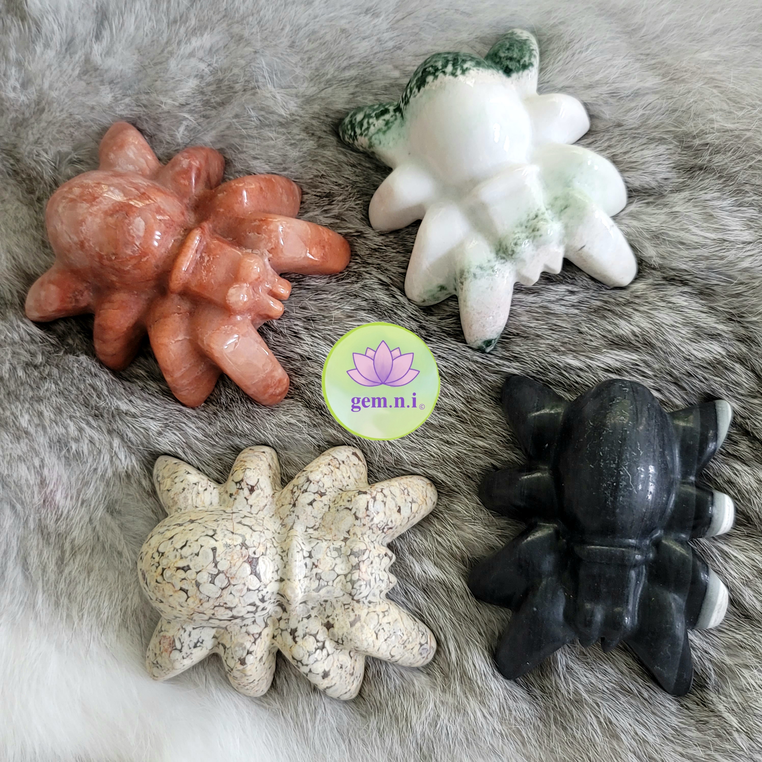 Spider carving • Large Crystal Spiders