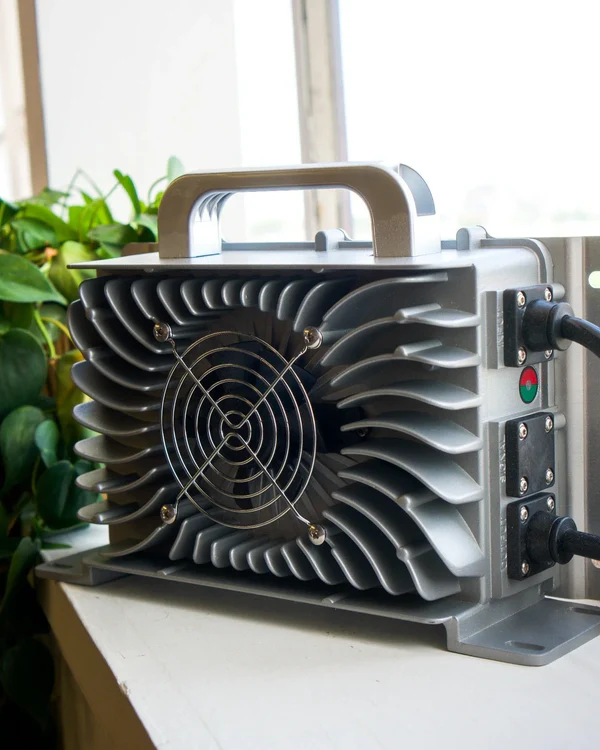 Beachman Fast Charger | 72V Battery | By Beachman