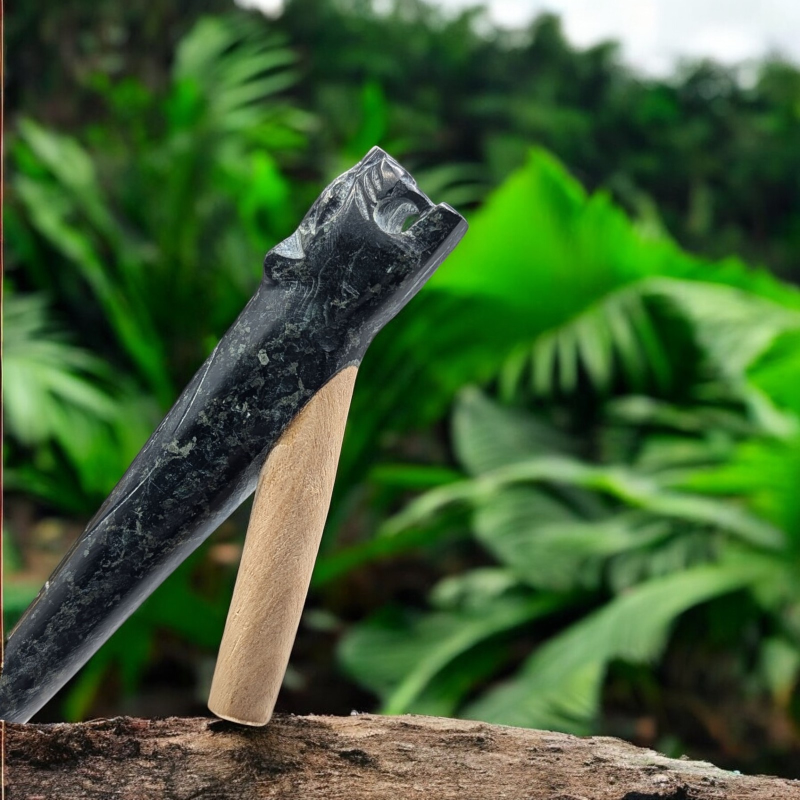 Hand-Carved Jaguar Kuripe – Stone & Wood