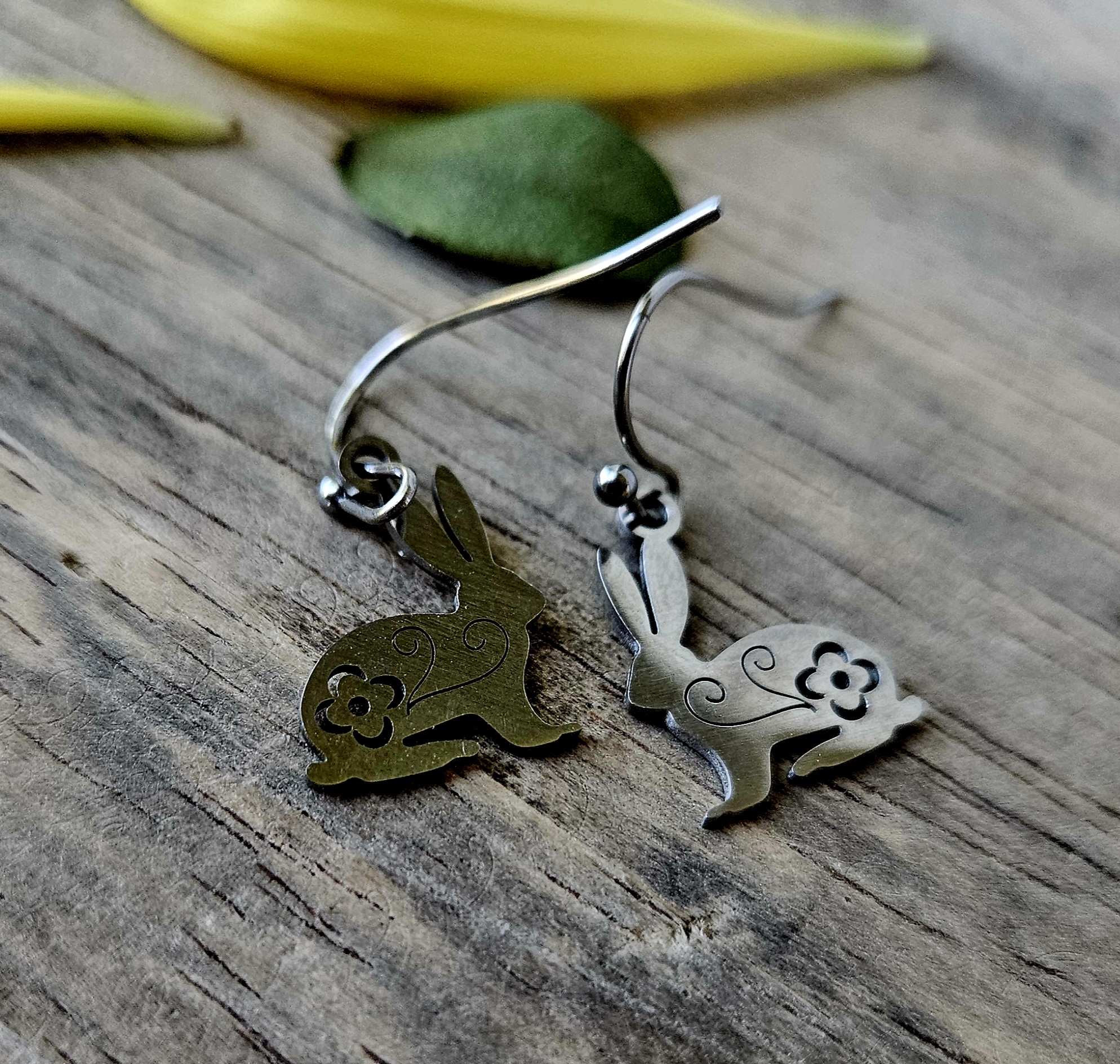 PETALHOP Rabbit Earrings