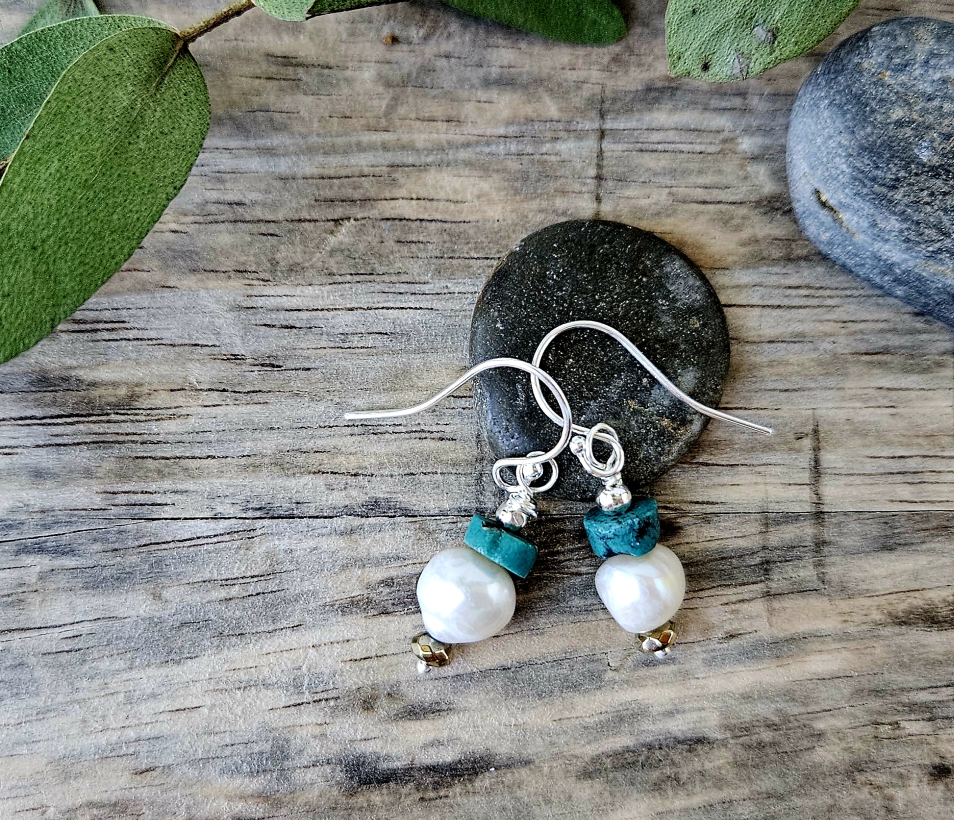 OYSTER & SKY Beaded Earrings