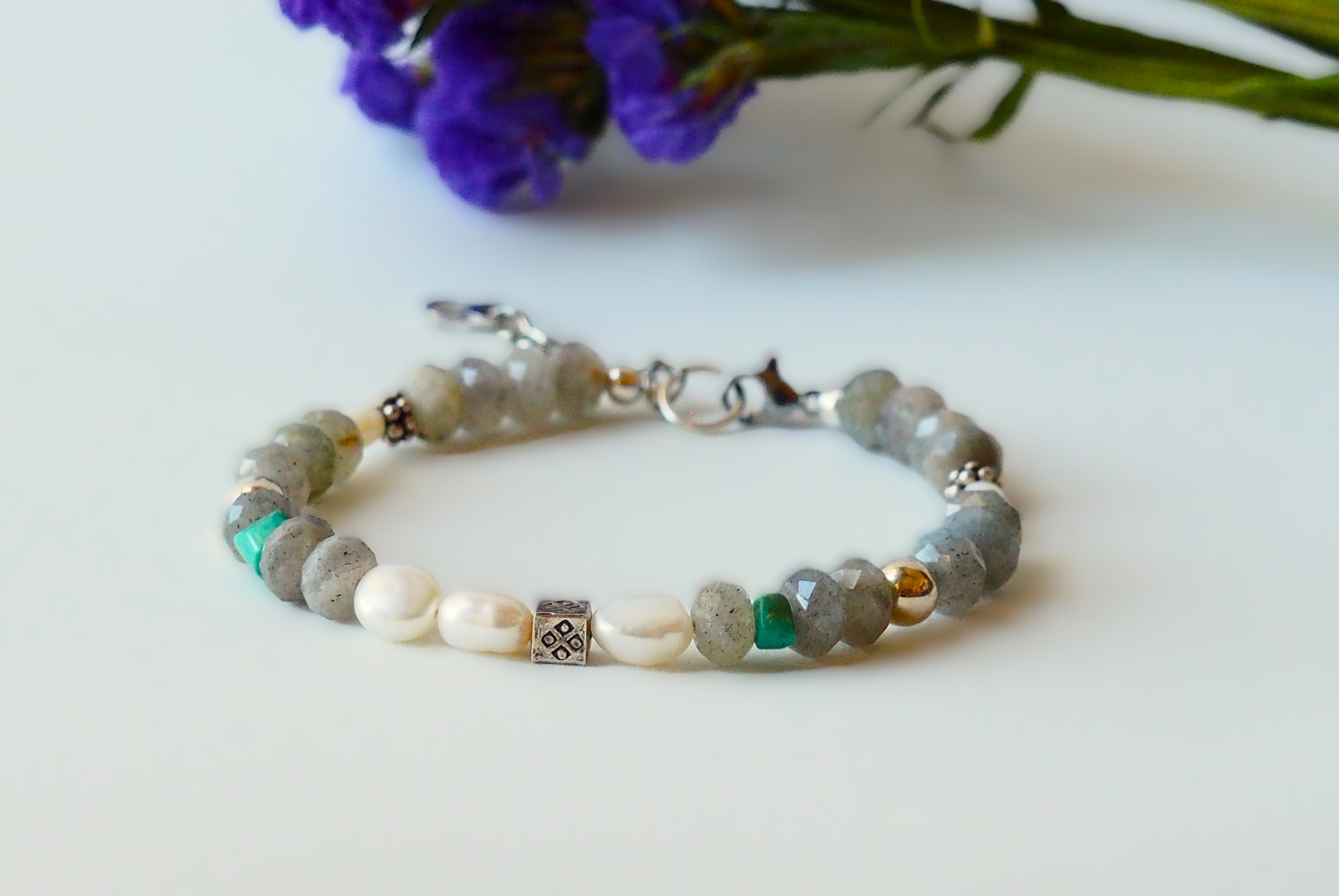 WINTER Labradorite & Pearl Bracelet