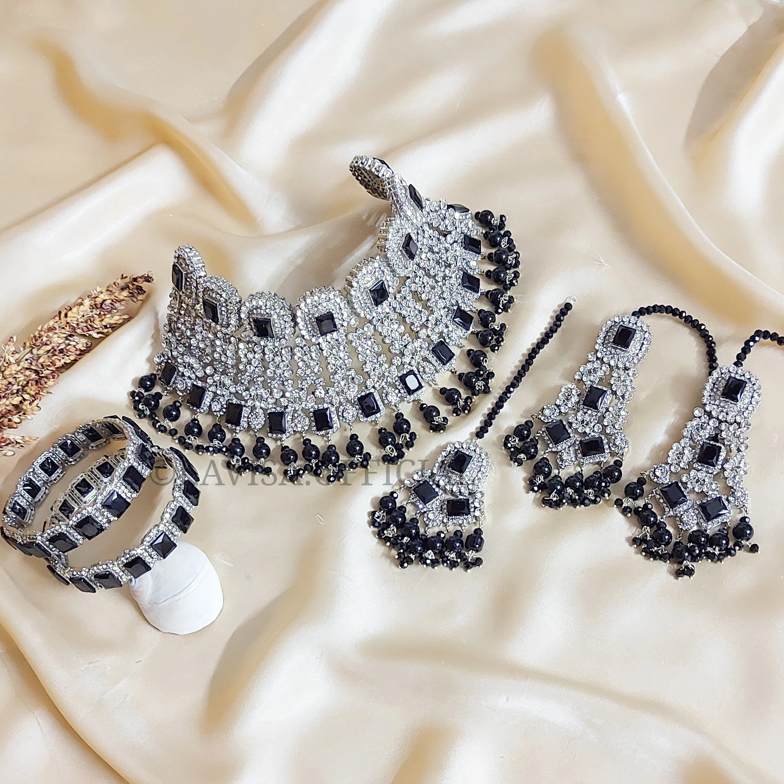 Steel coated bridal set