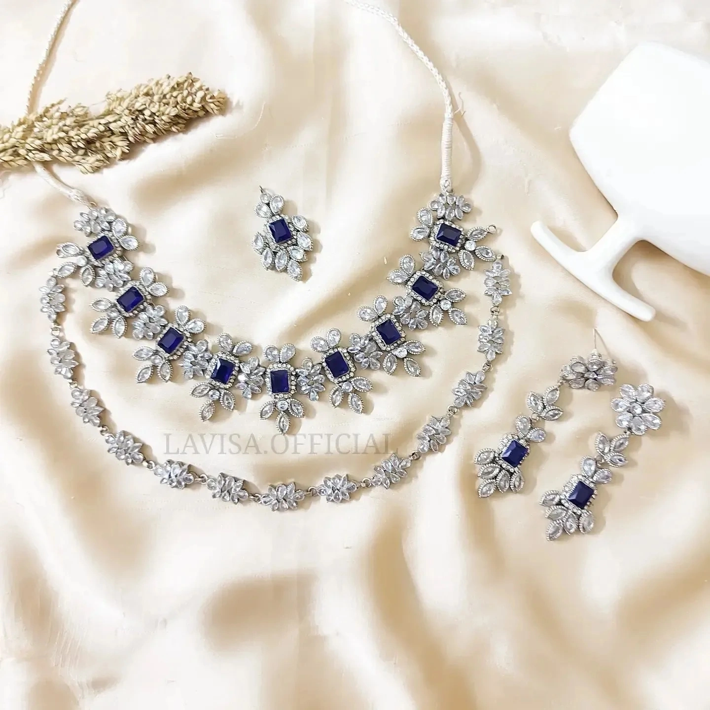 Double line Necklace