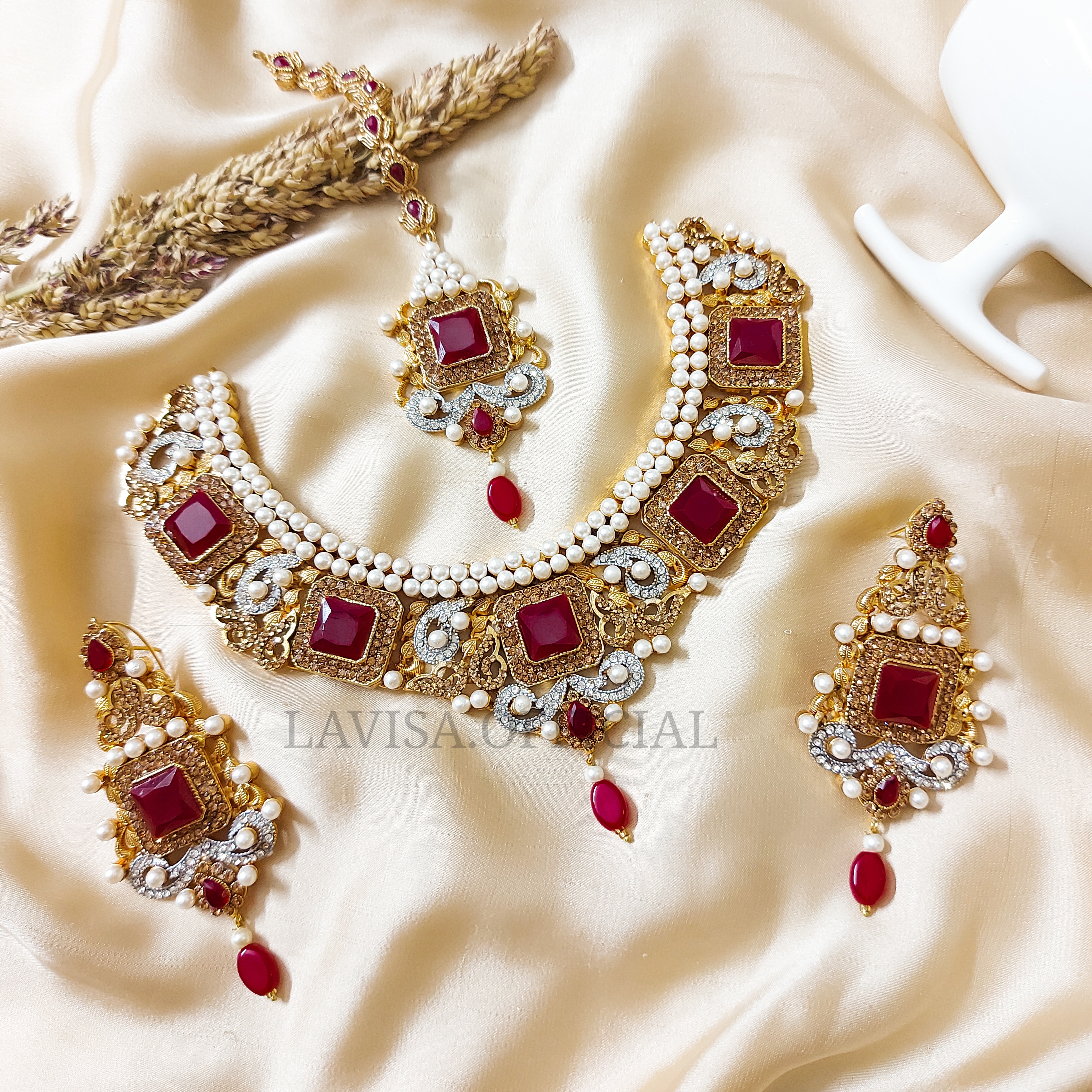 Traditional Jewelry Set