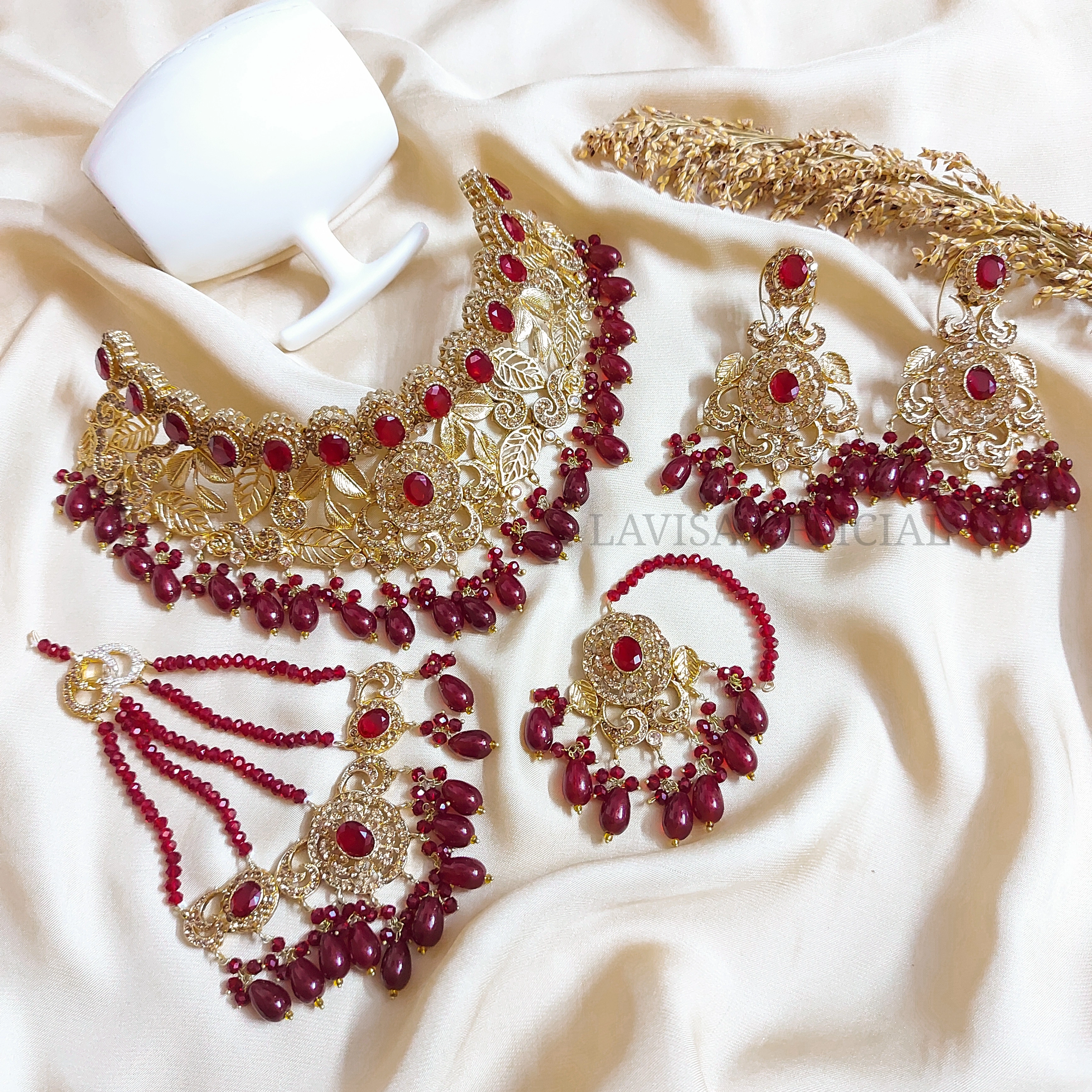 Traditional Jewelry Set