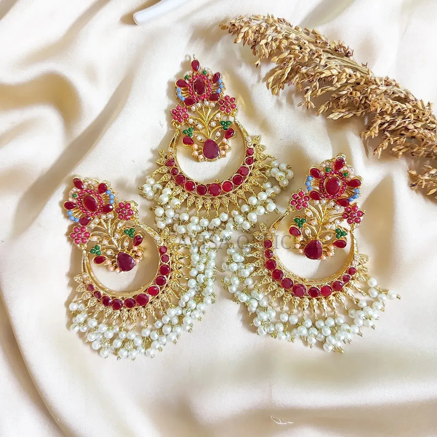 Nau-Ratan Tree Earrings & Tika