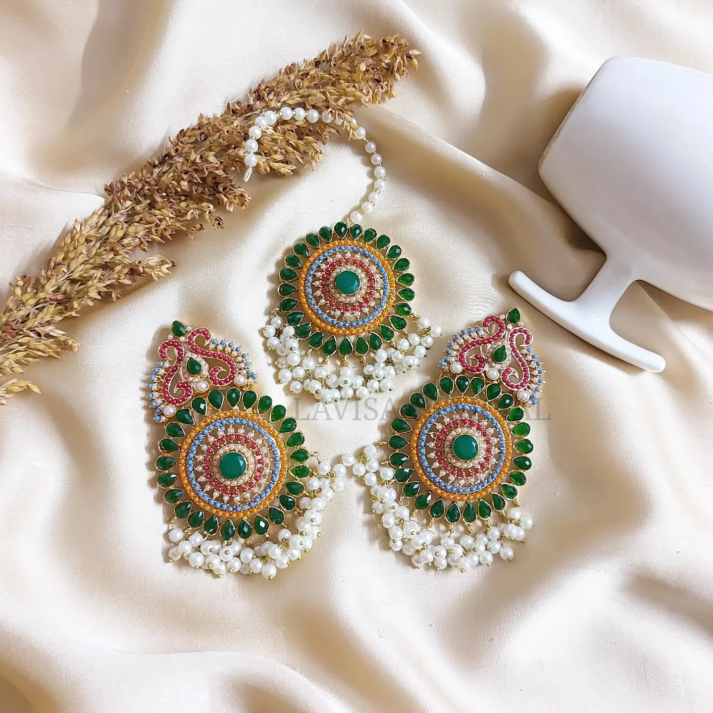 Pendulum Earrings & Tika