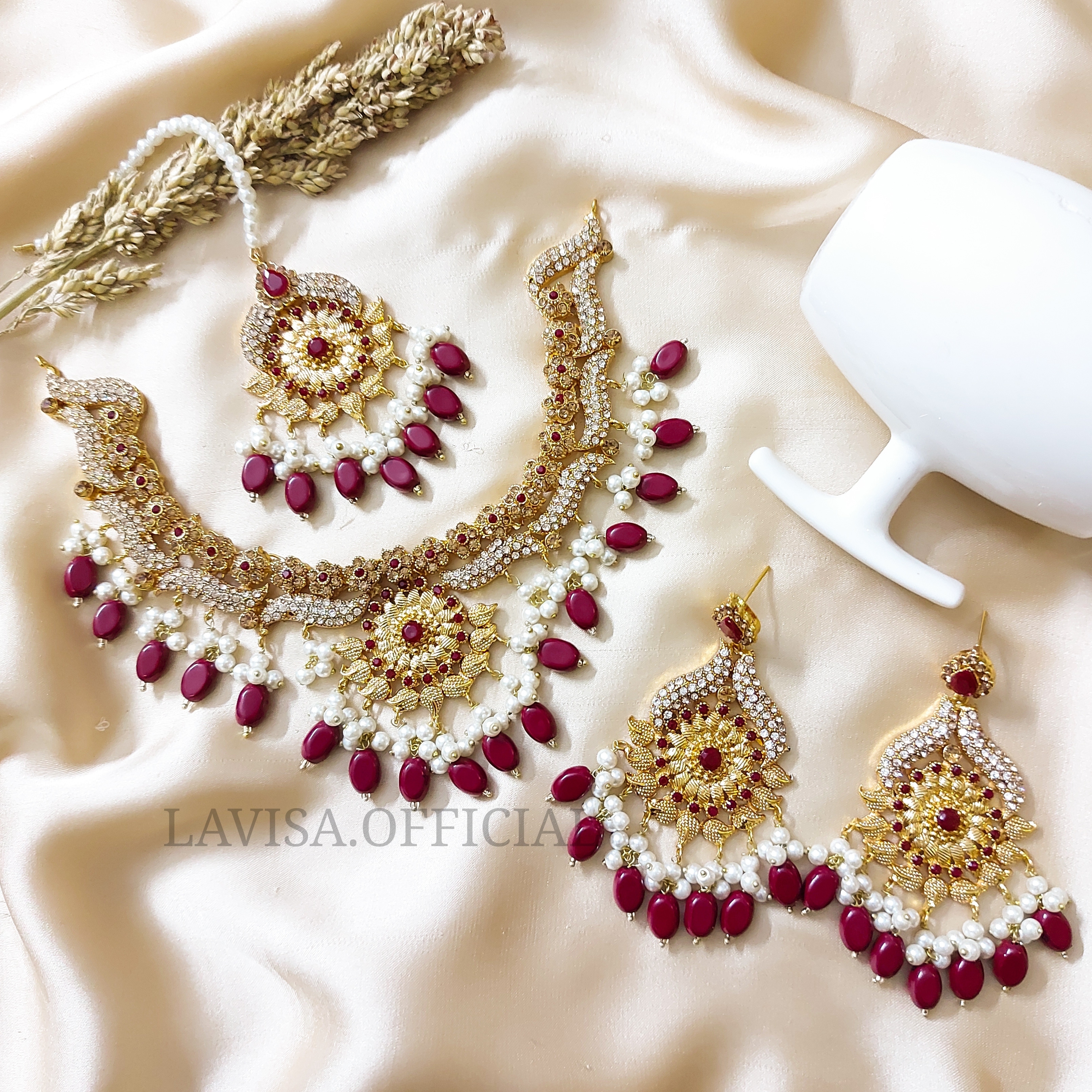 Traditional Jewelry Set
