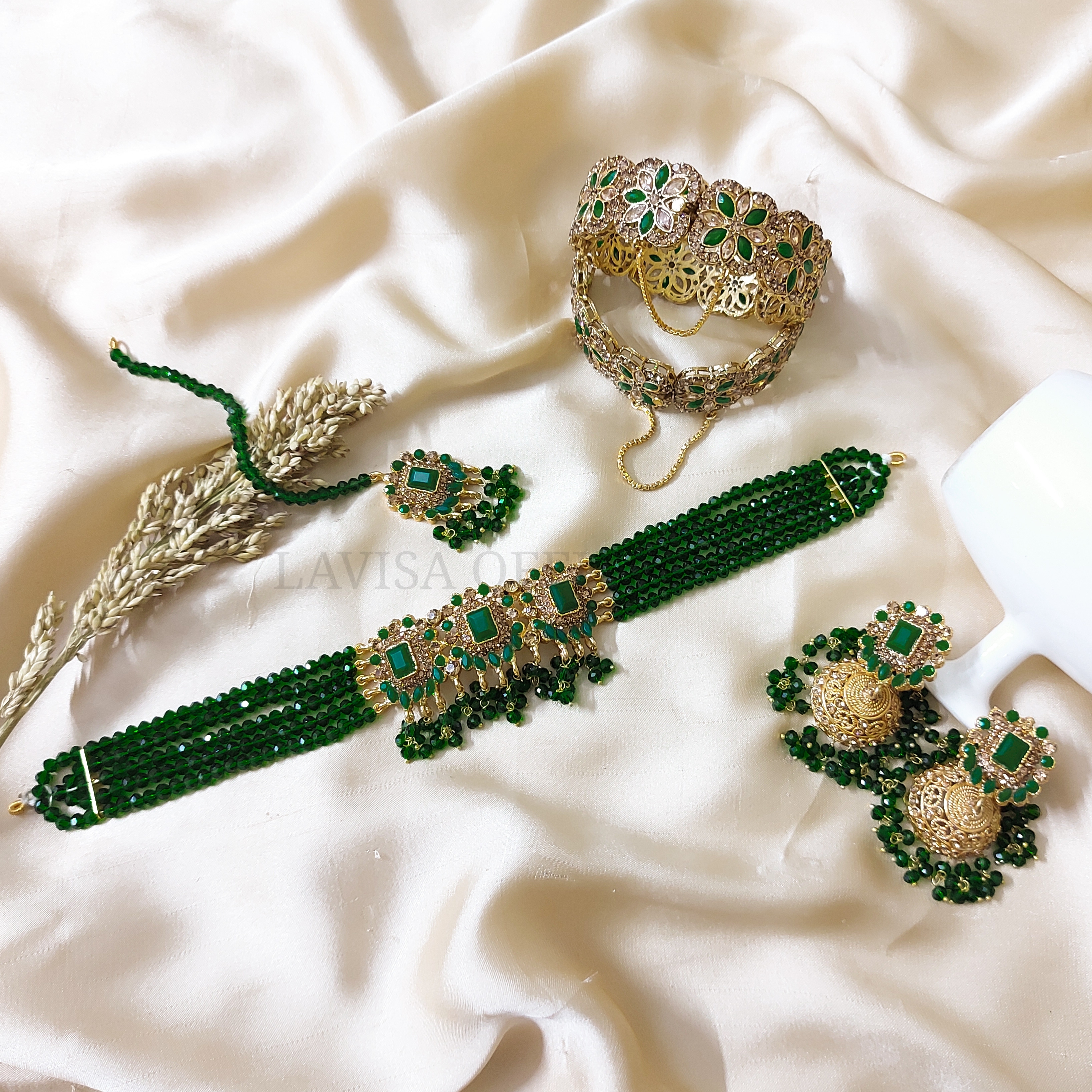 Traditional Choker set with Bangles