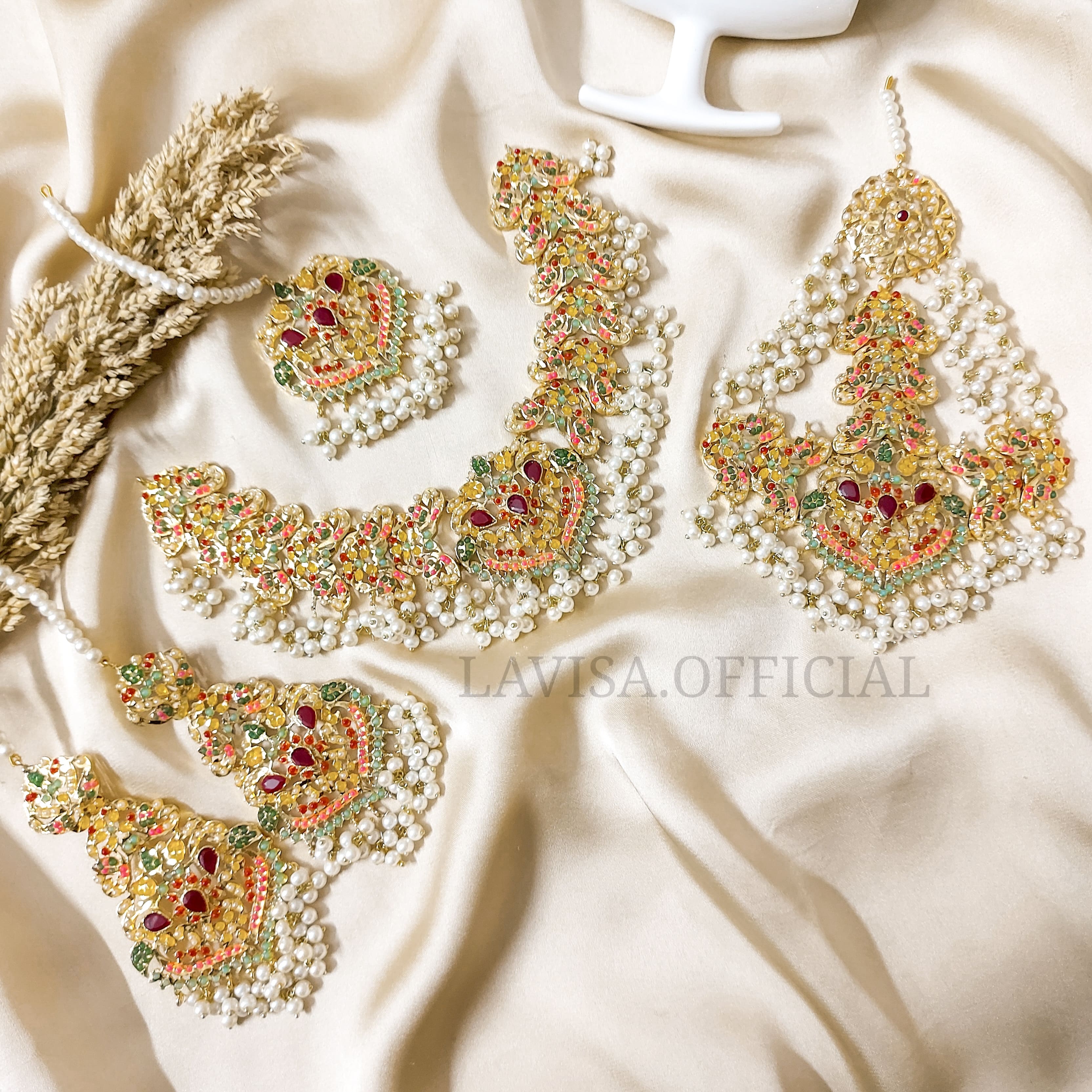 Traditional Nau-Ratan Jewellery Set