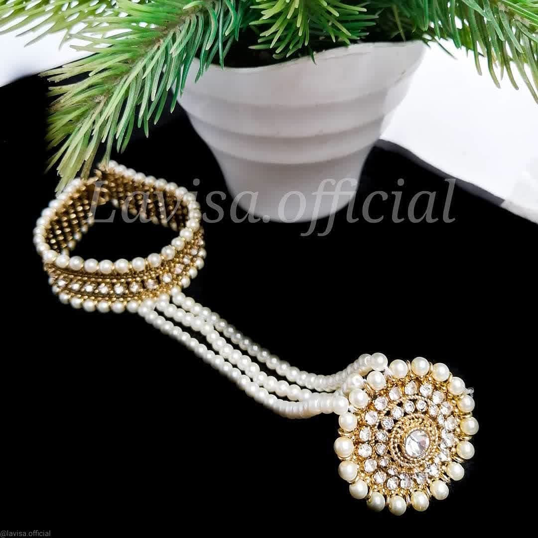 Antique Gold Angla