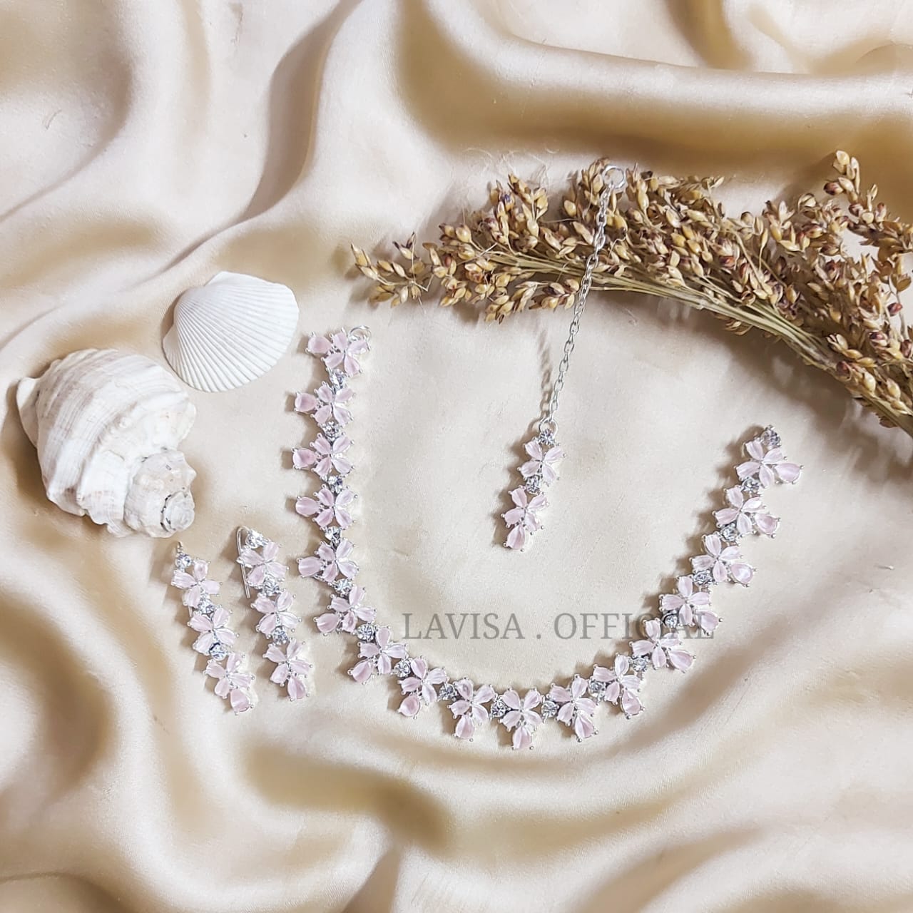 Sleek Zircon Necklace