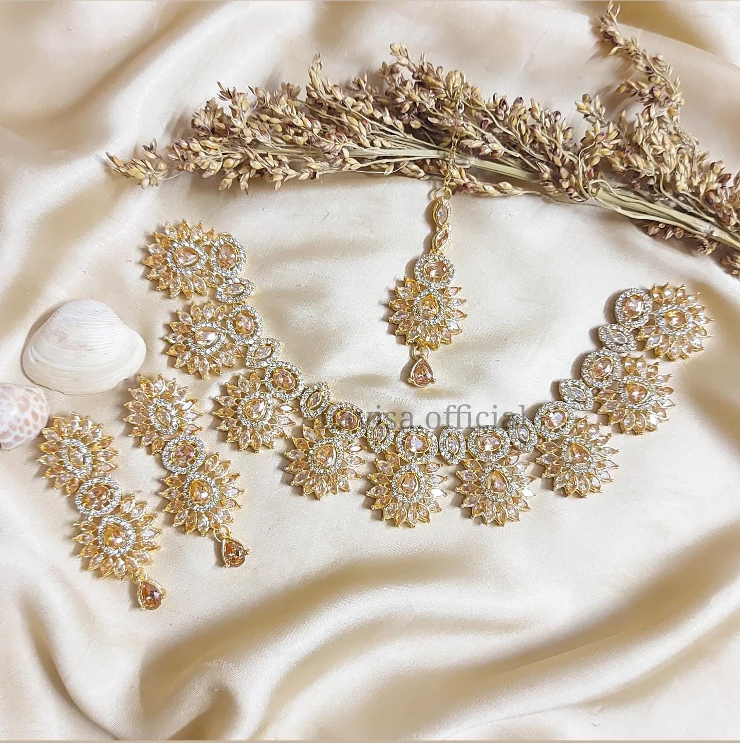 Gold Plated Oval Necklace 