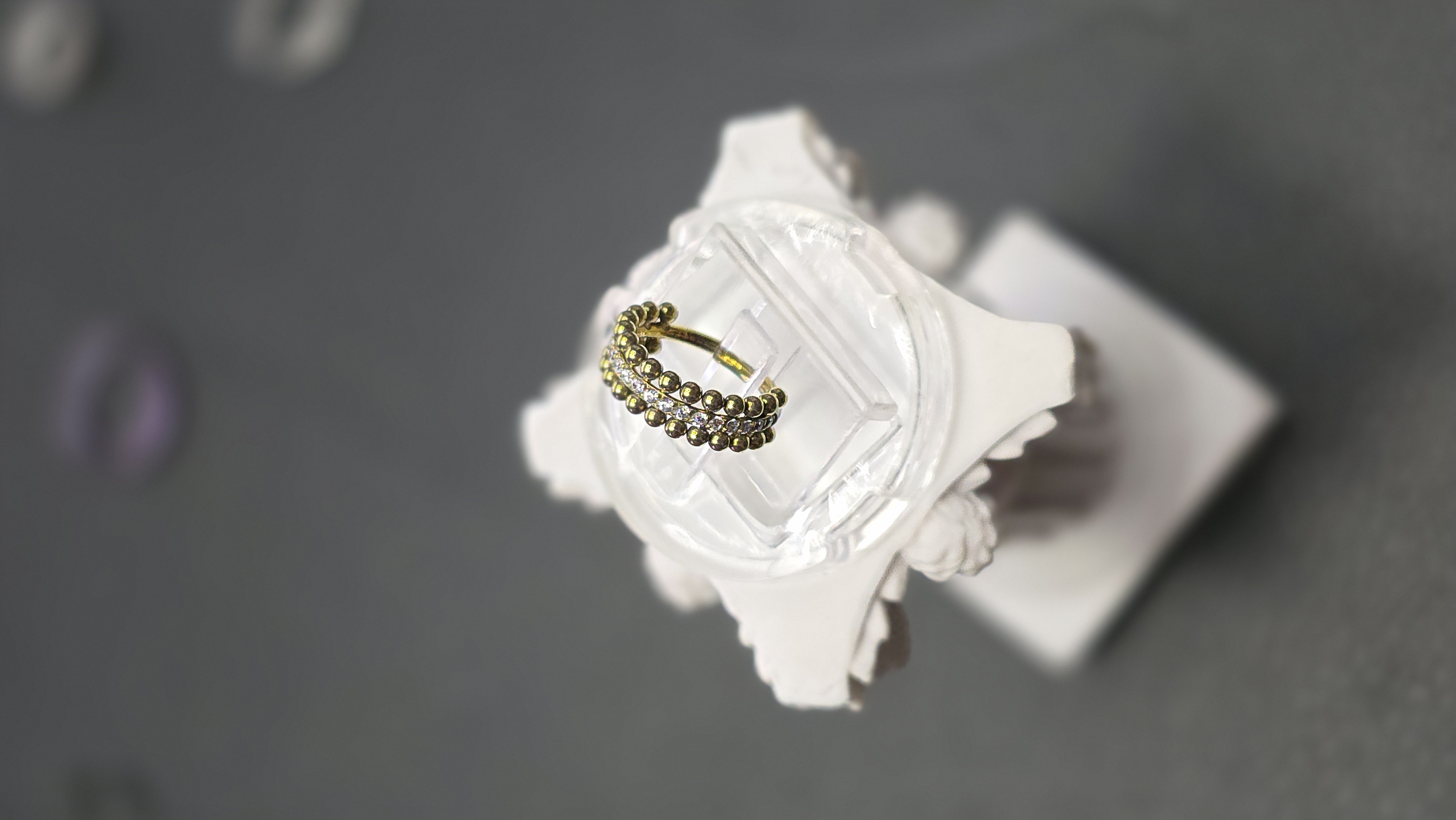 Argolla de Titanio Clicker Doble Zirconia