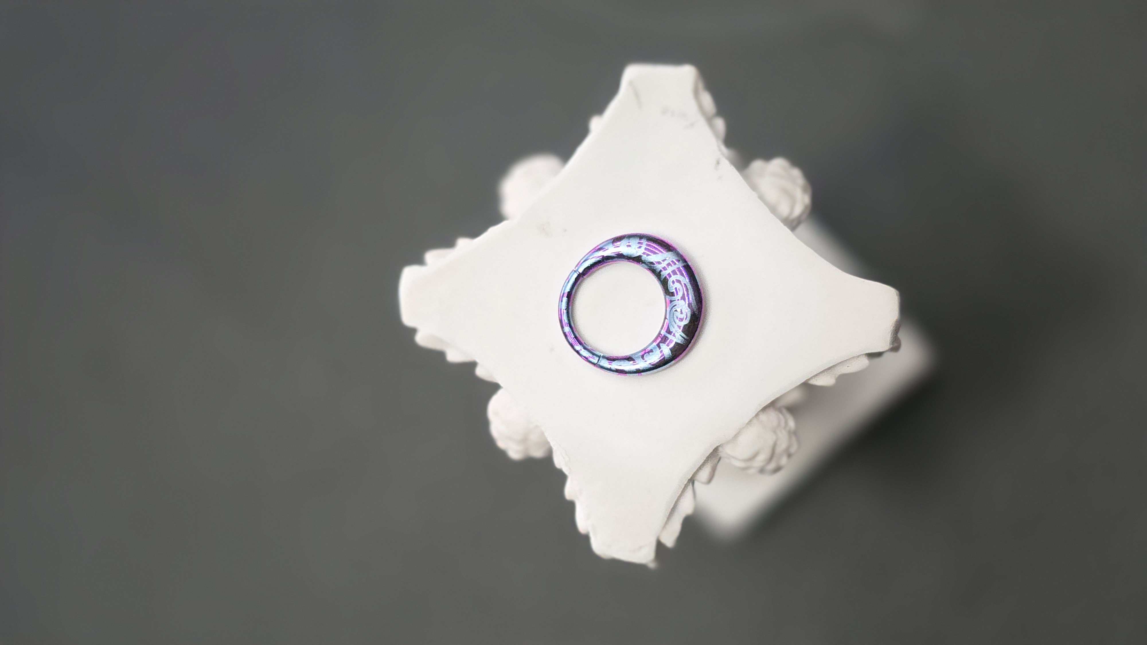 Argolla de Titanio Clicker NeoTribal