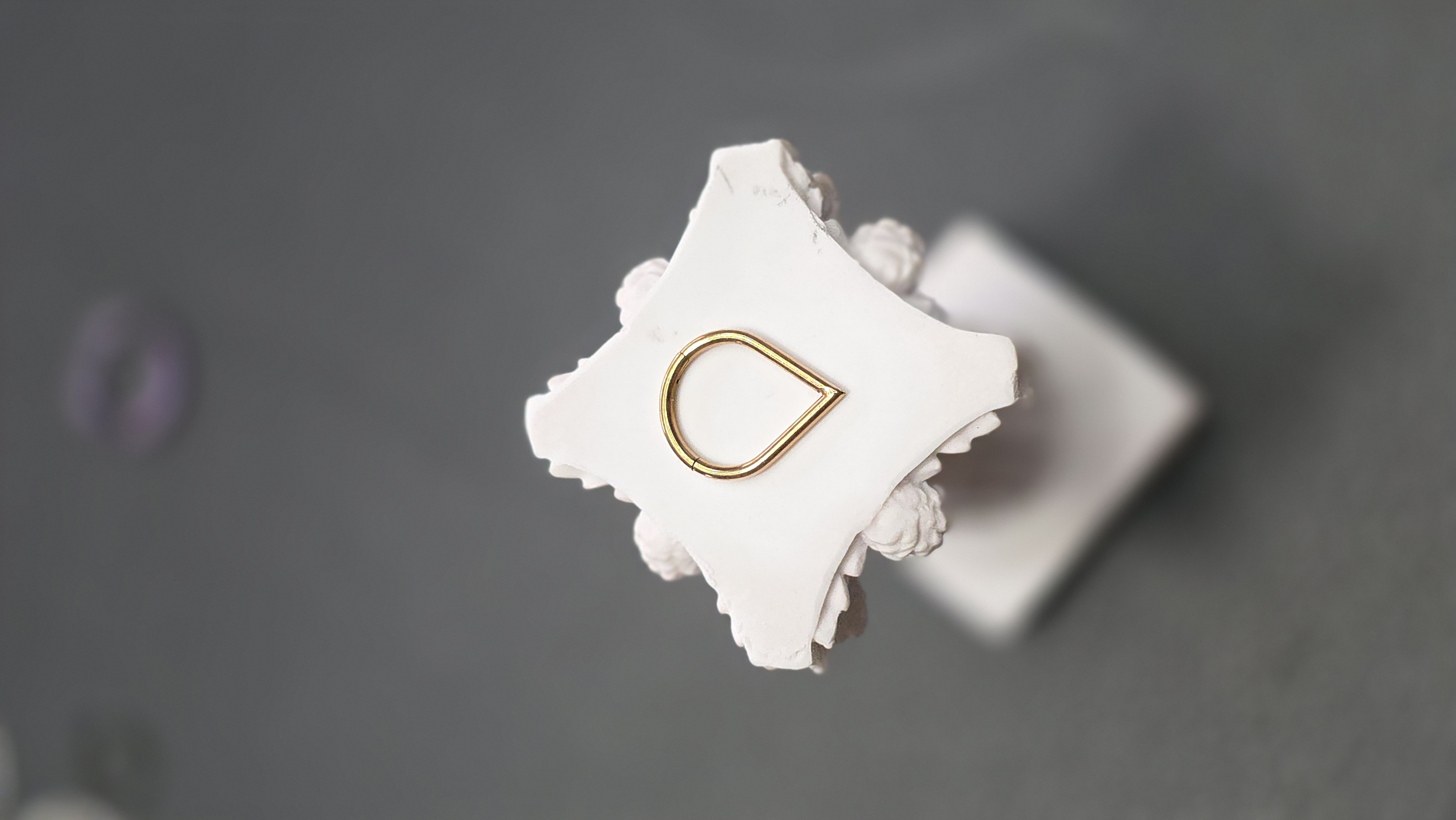 Argolla de Titanio Clicker Gota